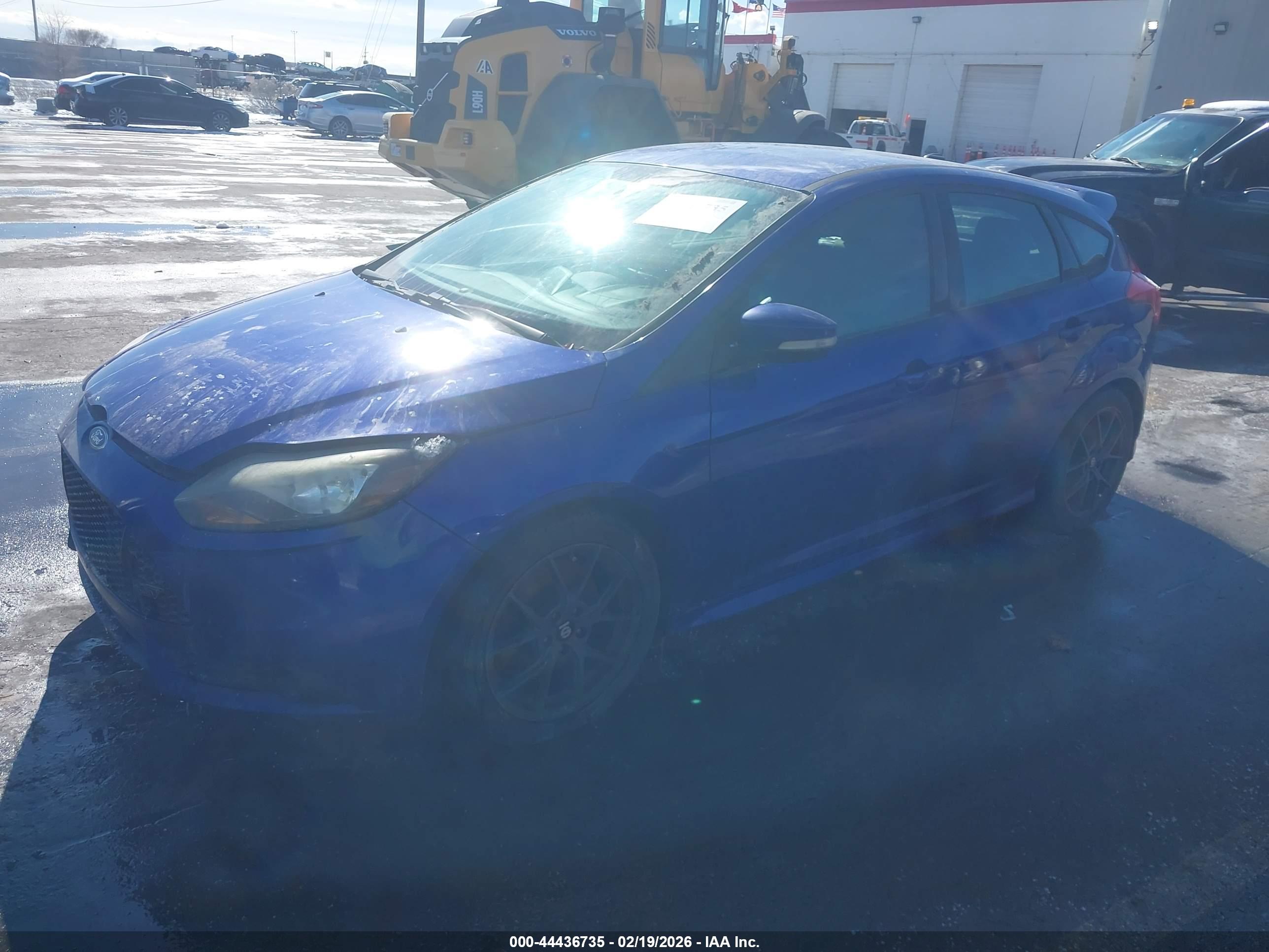 FORD FOCUS image 2