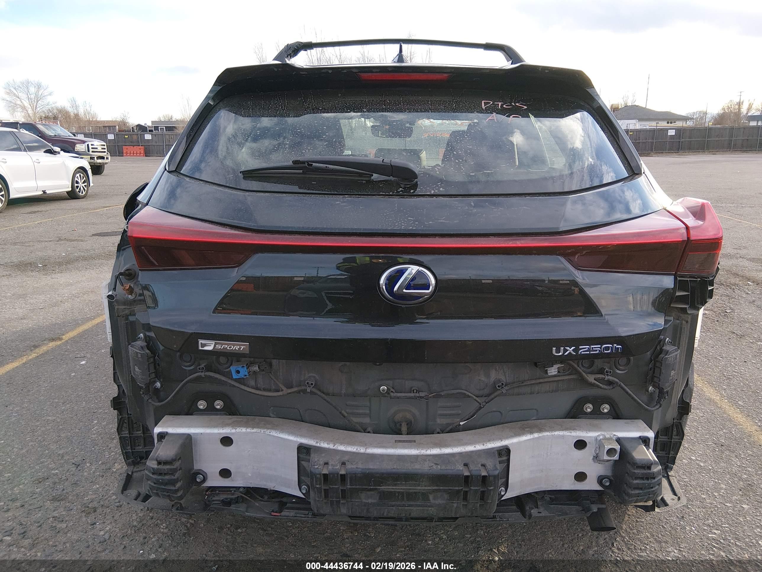 LEXUS UX image 6