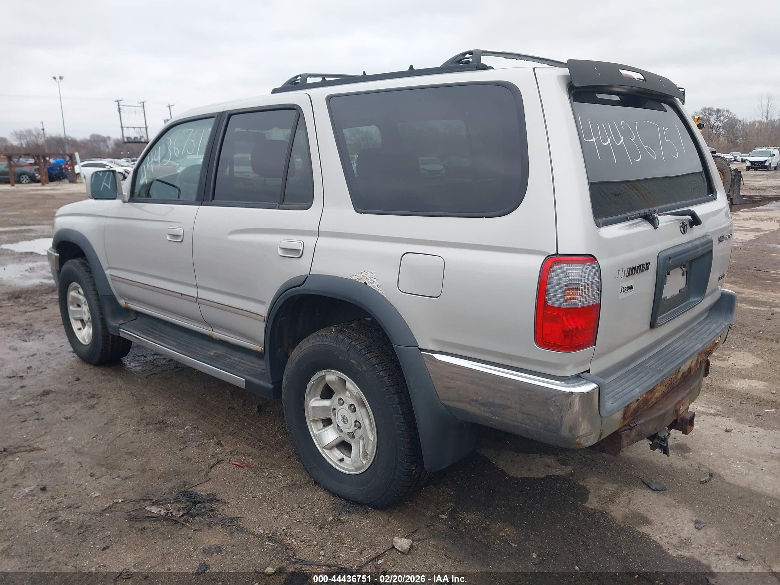 TOYOTA 4RUNNER image 3