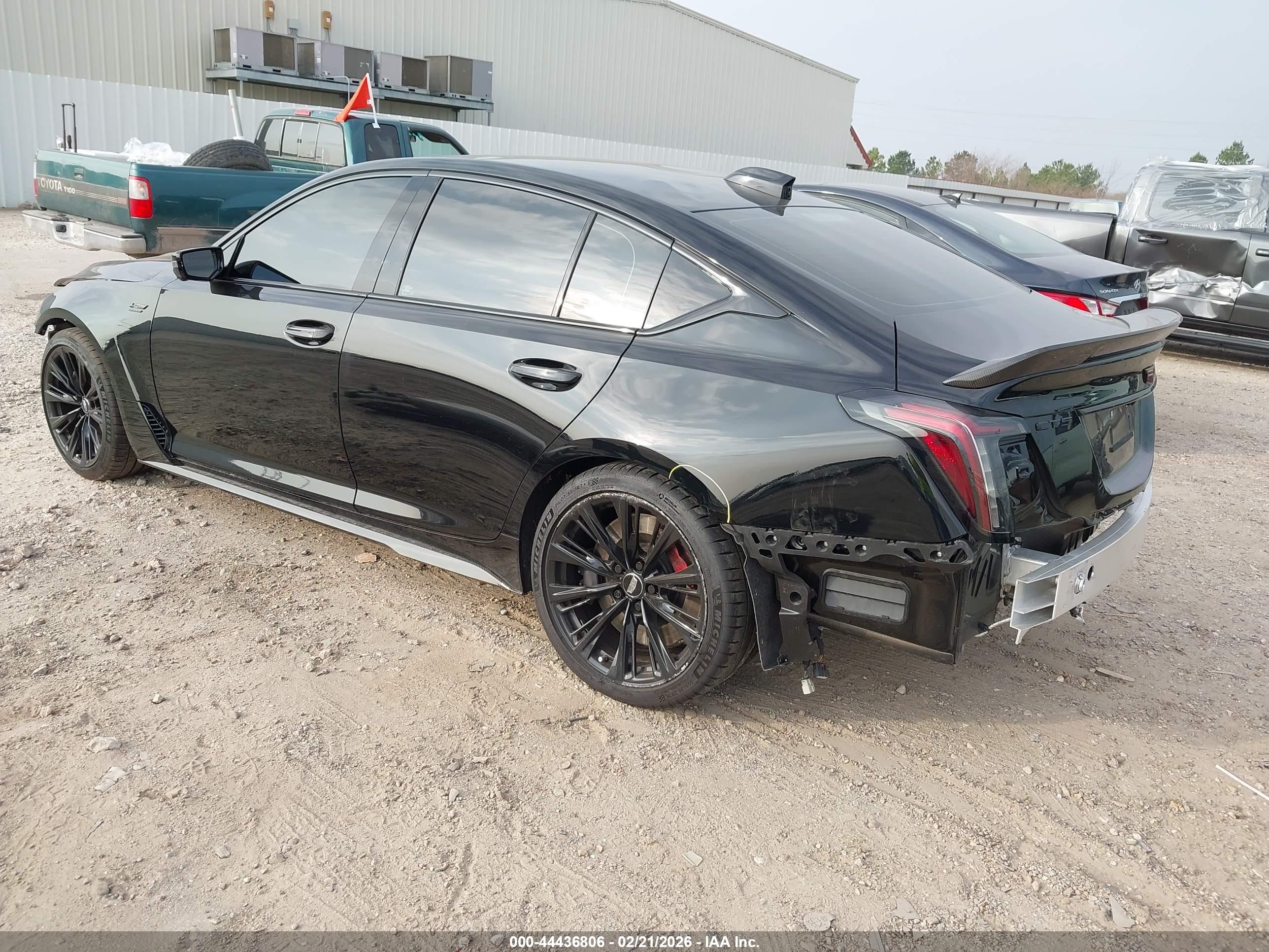 CADILLAC CT5-V image 3