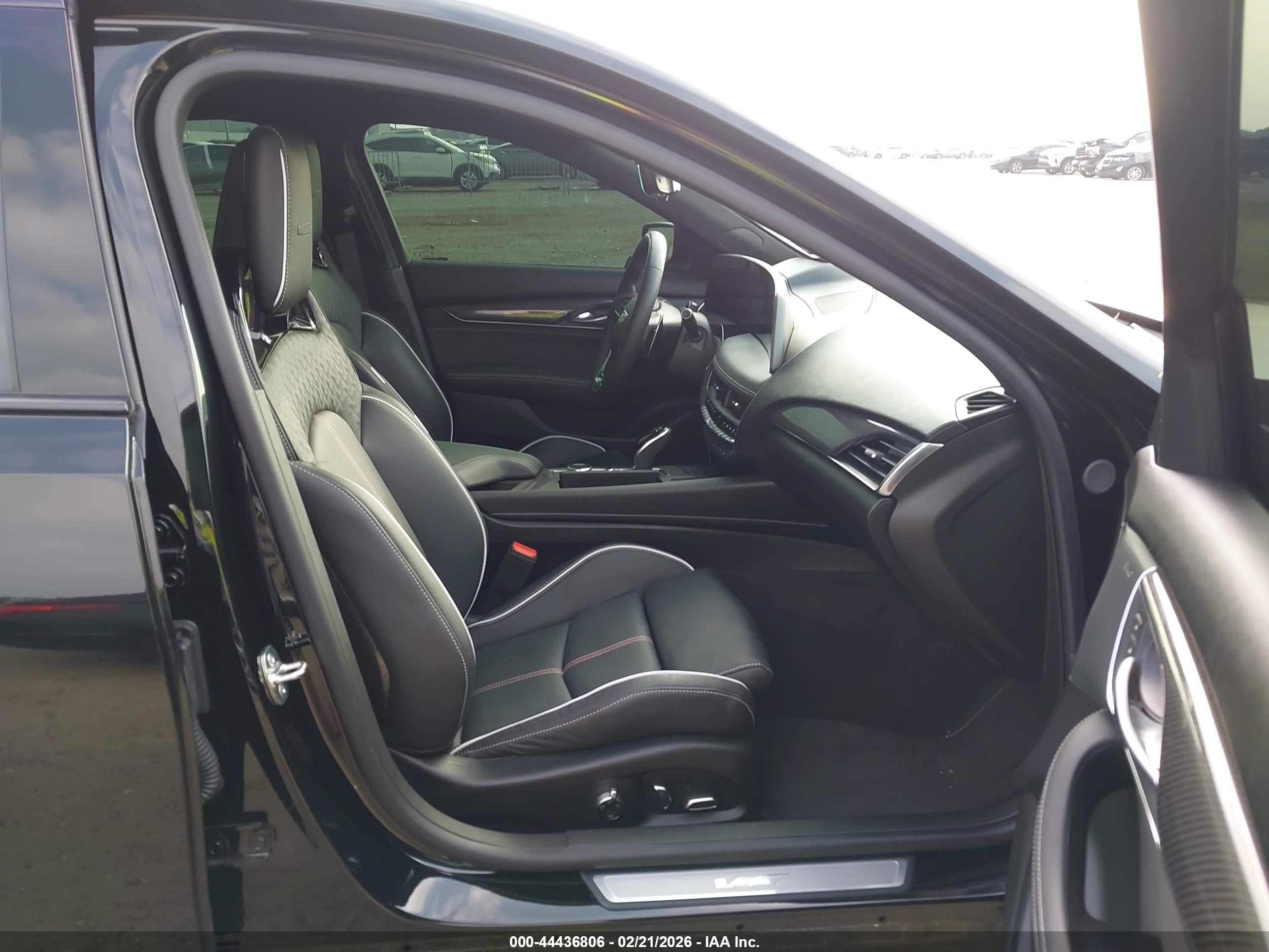 CADILLAC CT5-V image 5
