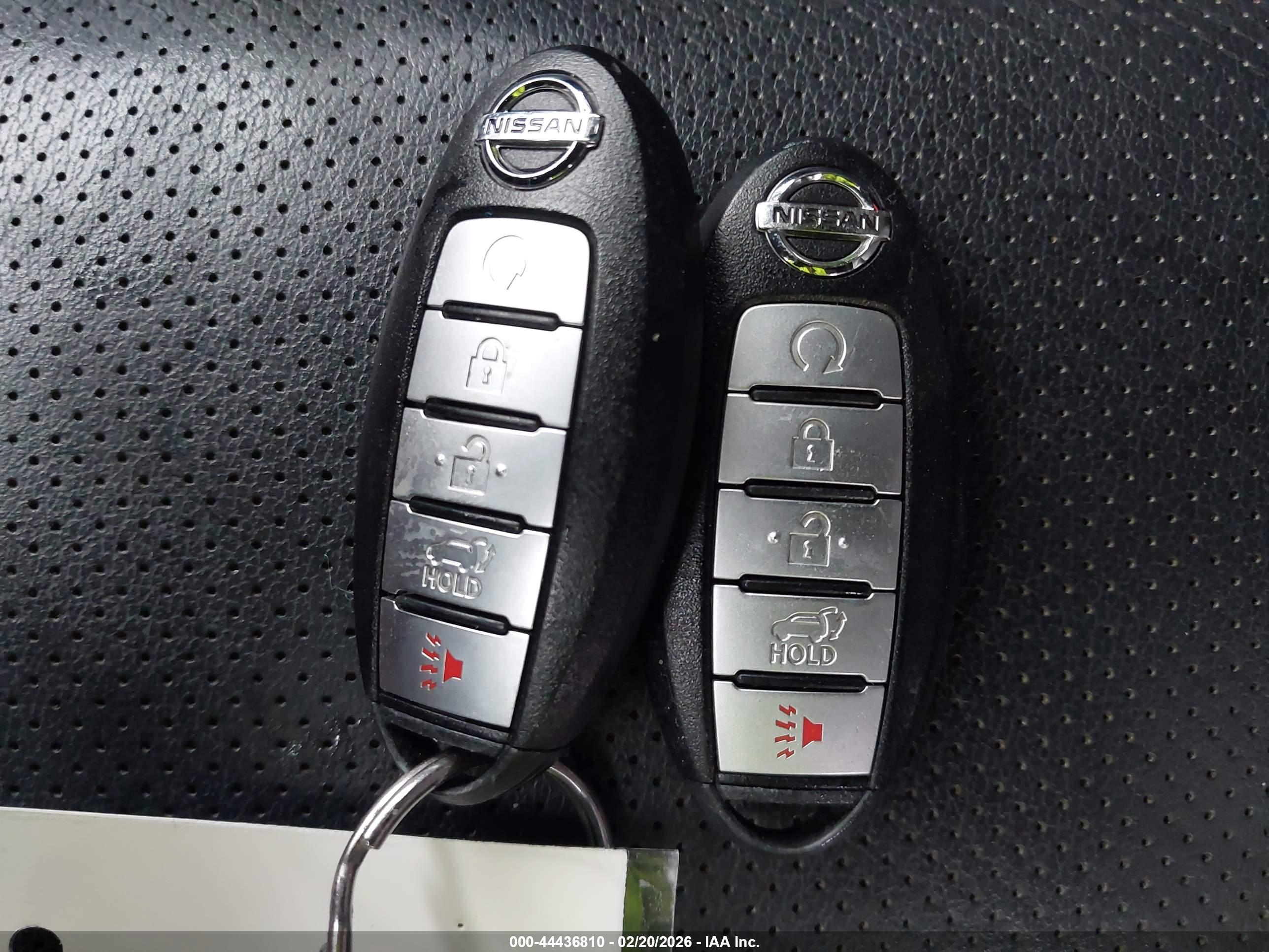 NISSAN MURANO image 11
