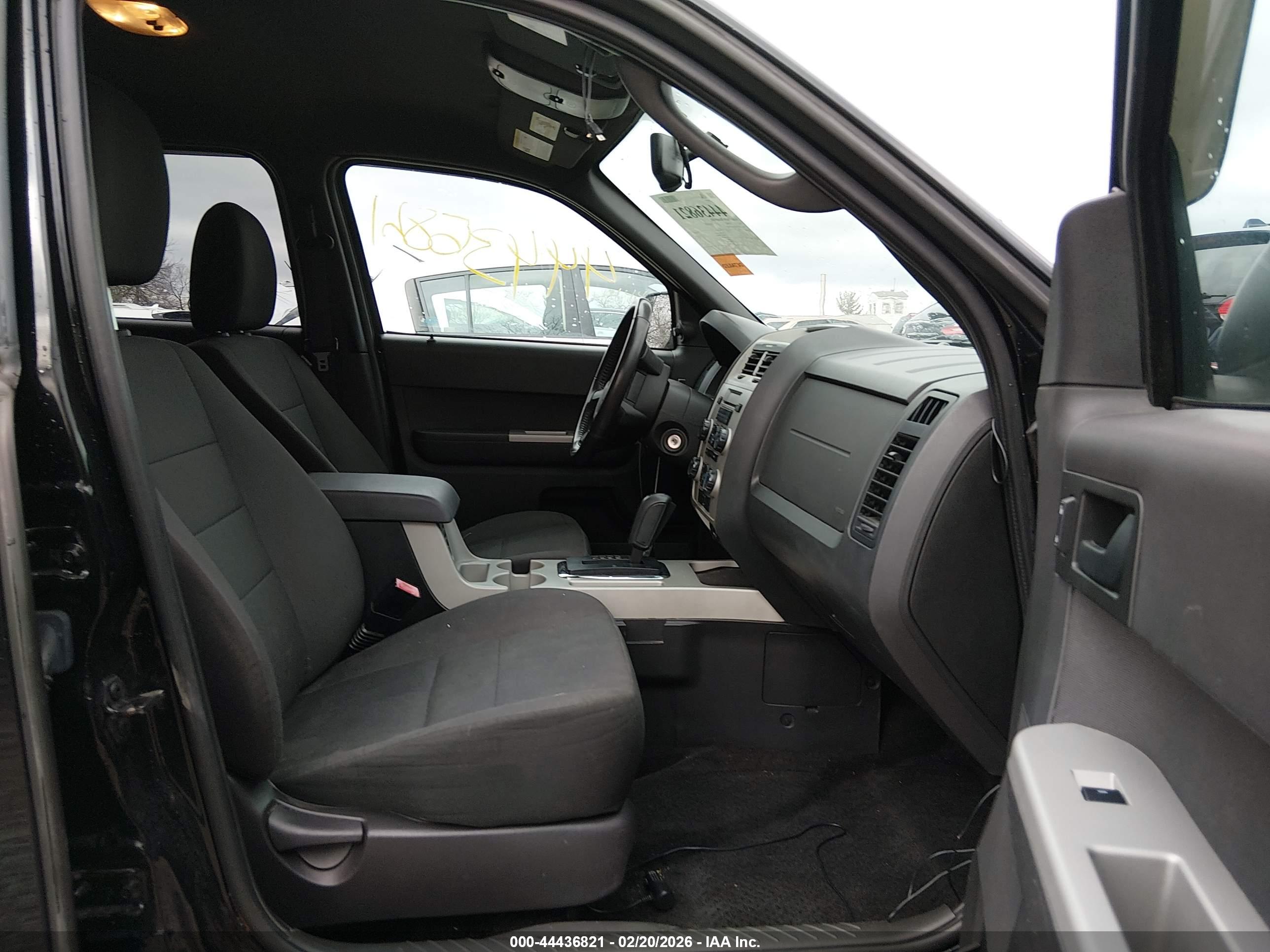 FORD ESCAPE image 5