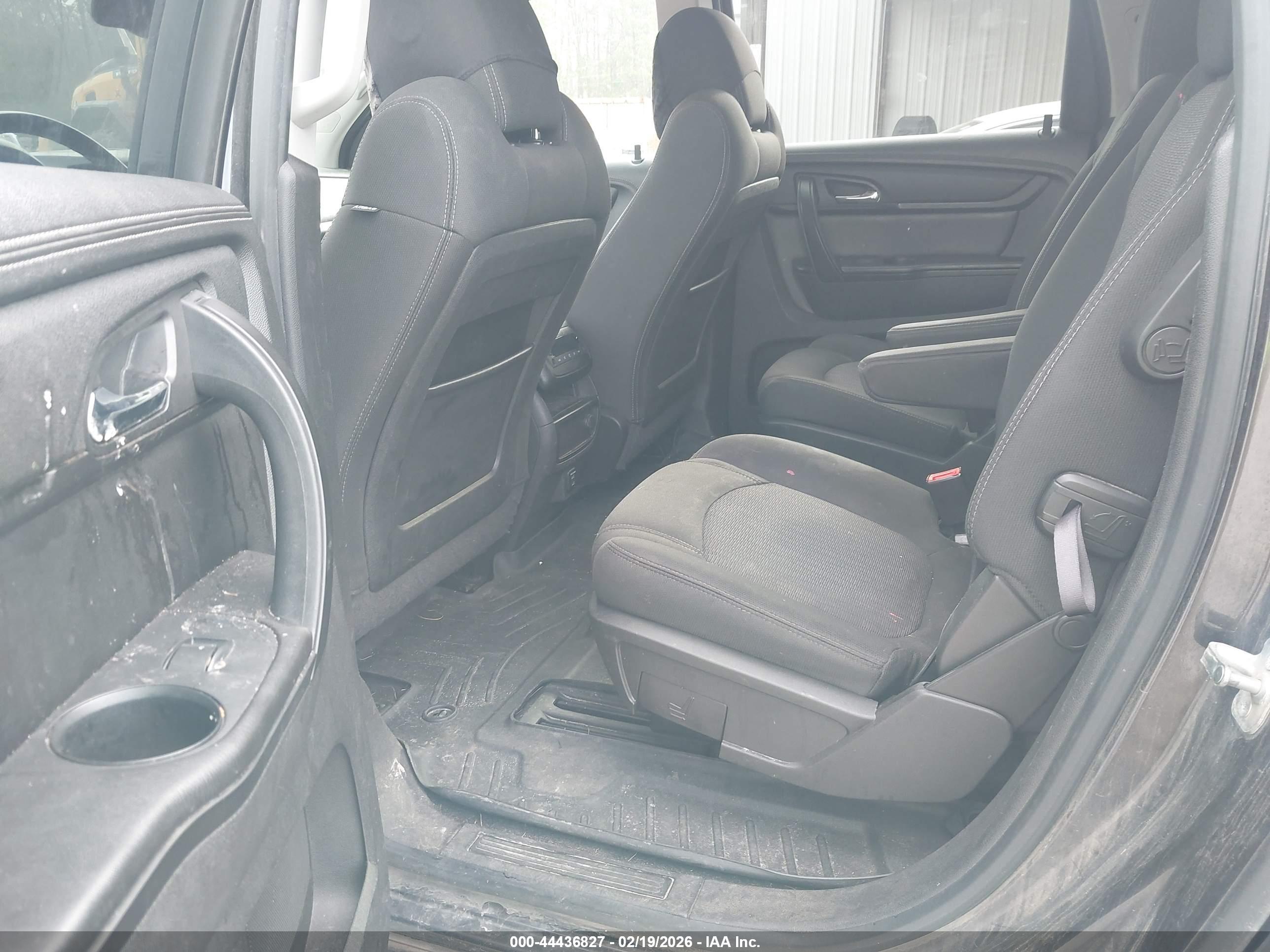 CHEVROLET TRAVERSE image 8