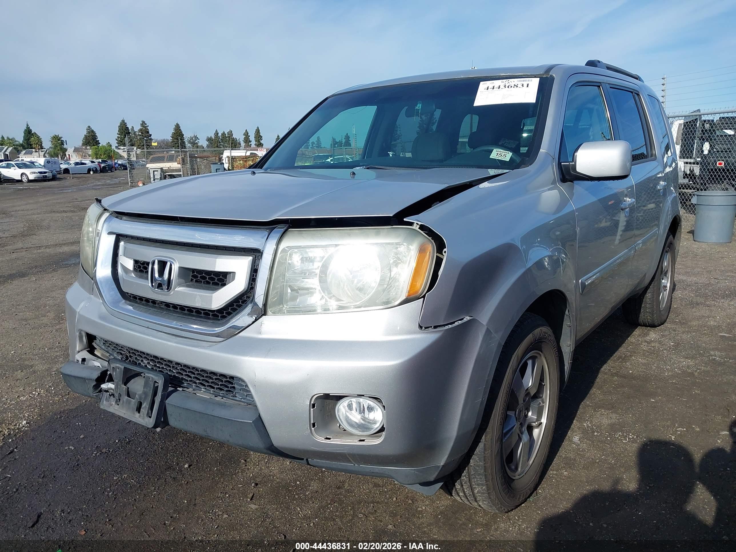 HONDA PILOT image 2