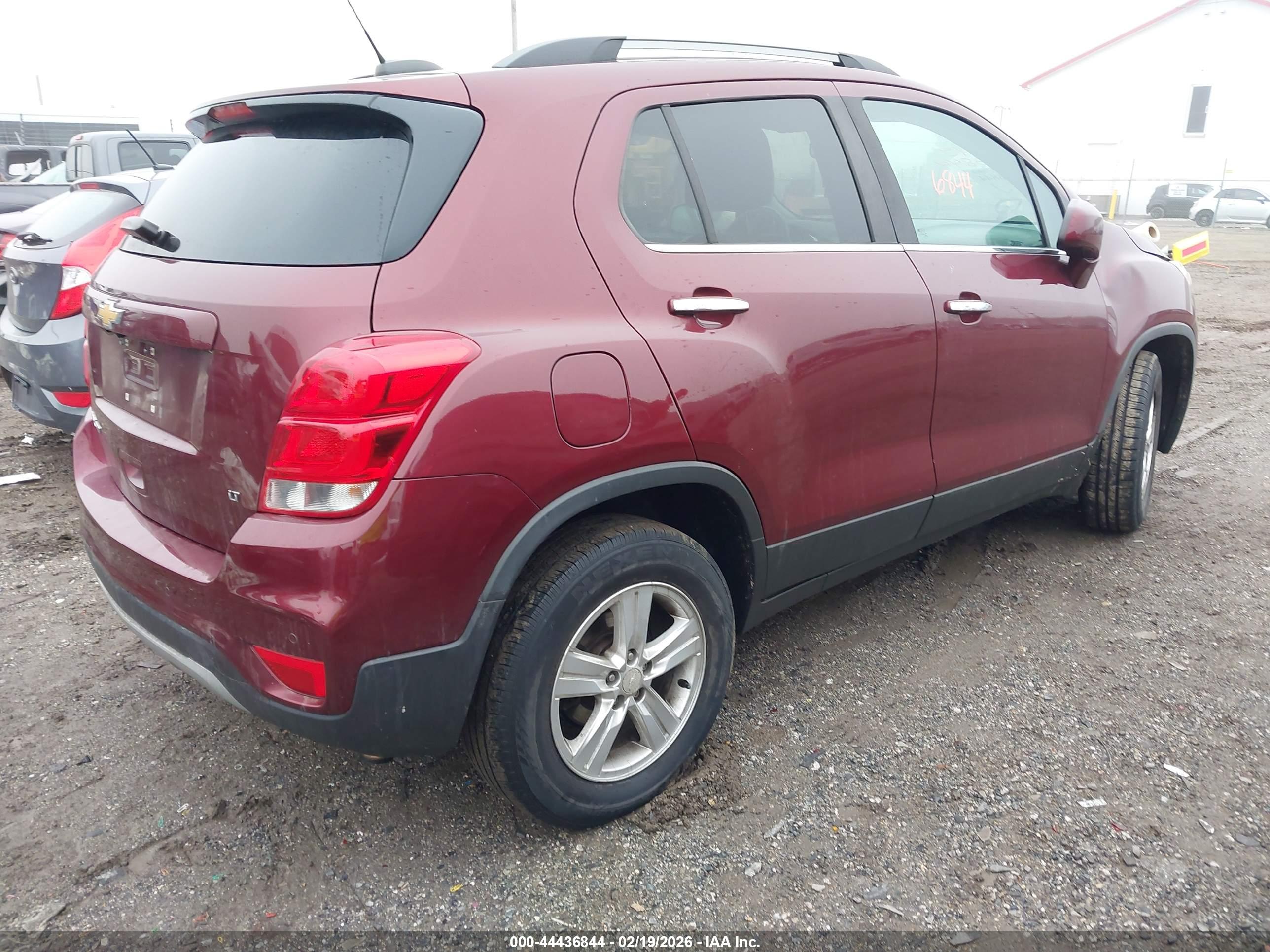 CHEVROLET TRAX image 4