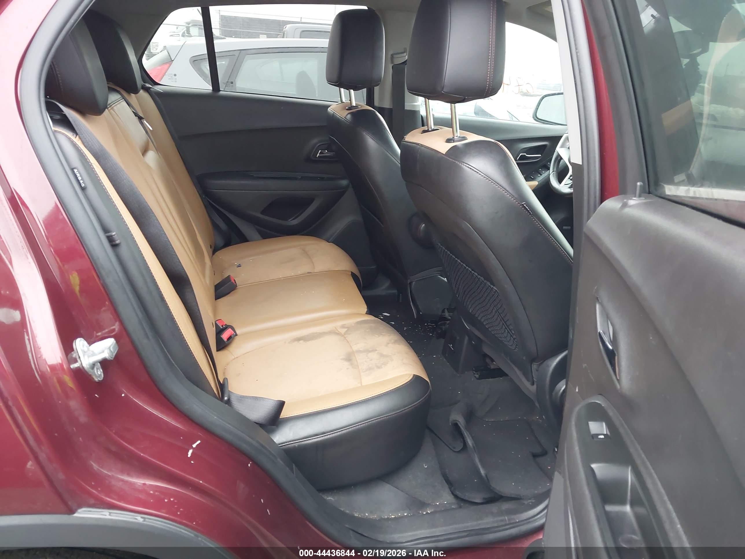 CHEVROLET TRAX image 8