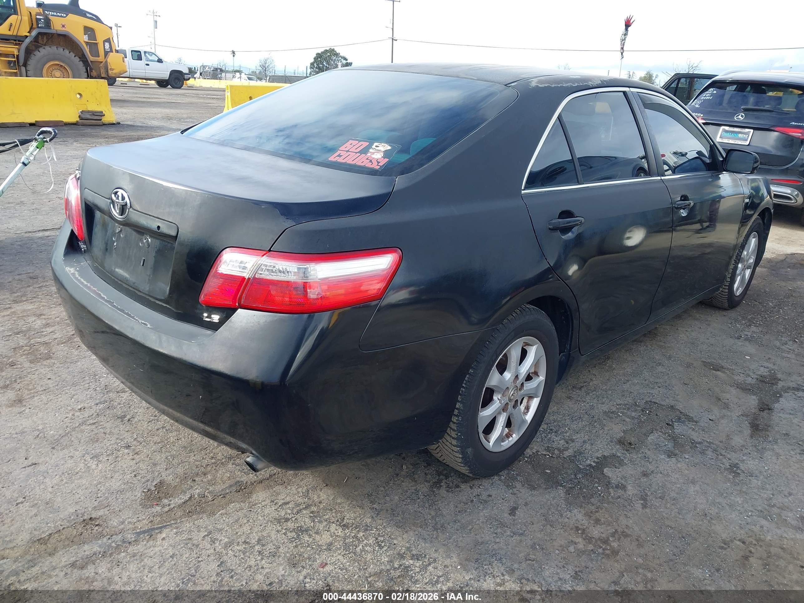 TOYOTA CAMRY image 4