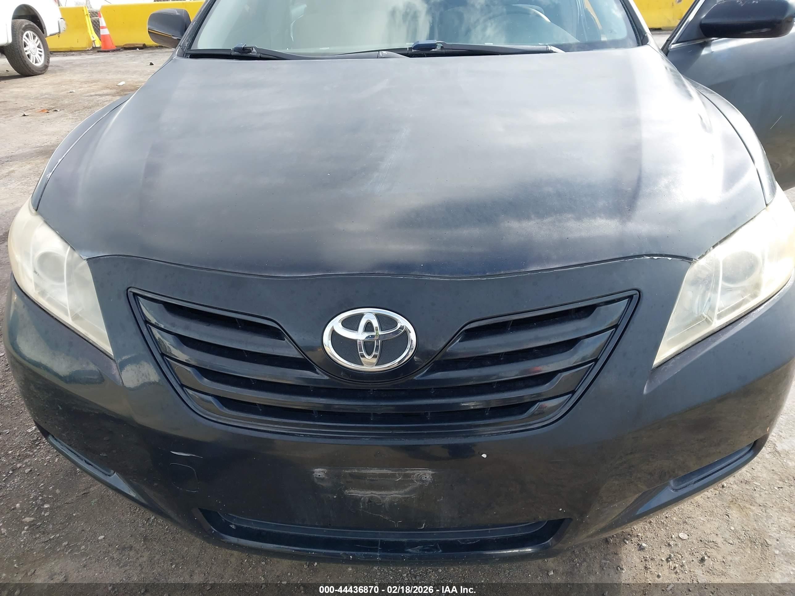 TOYOTA CAMRY image 6