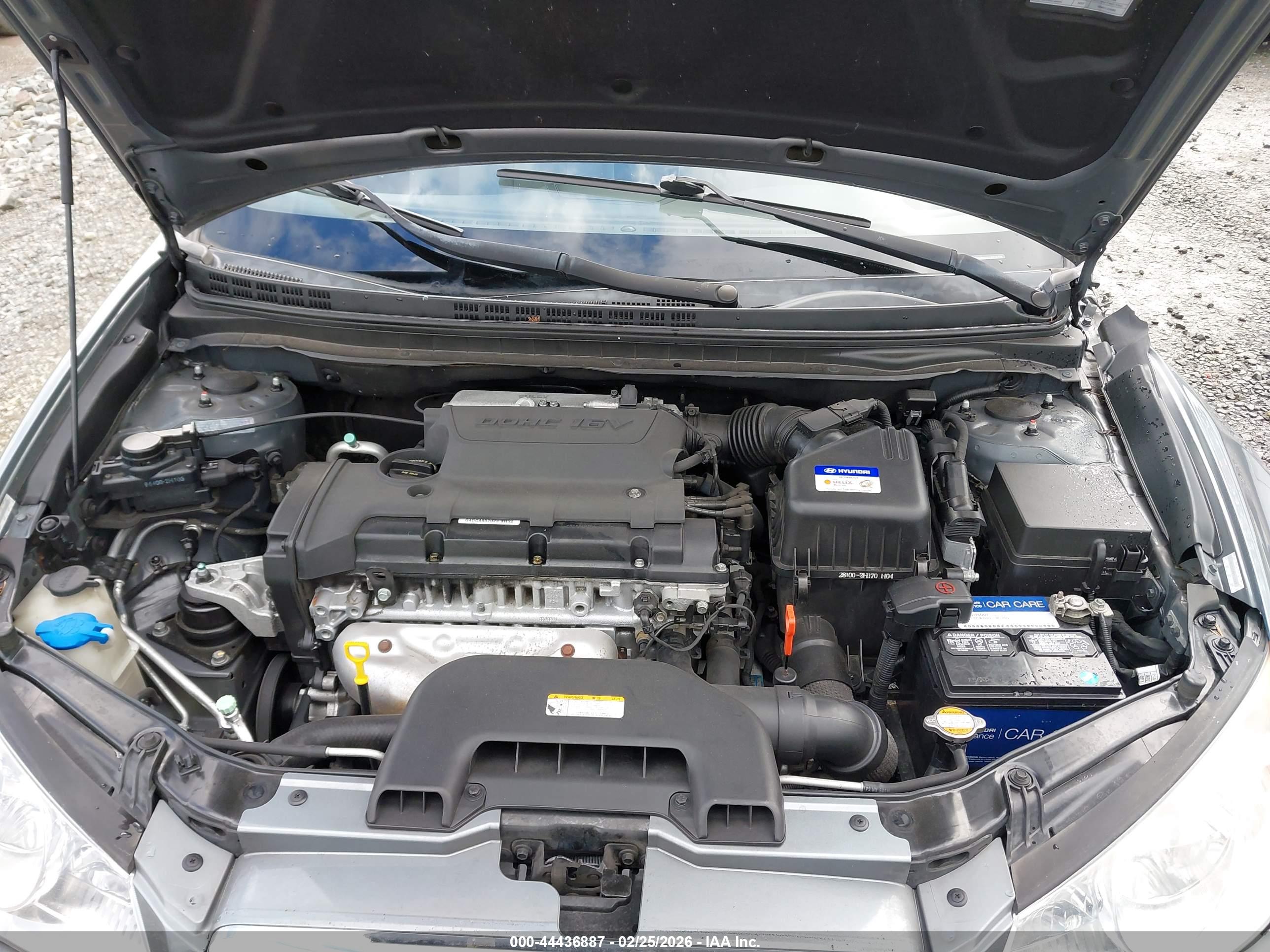 HYUNDAI ELANTRA image 10