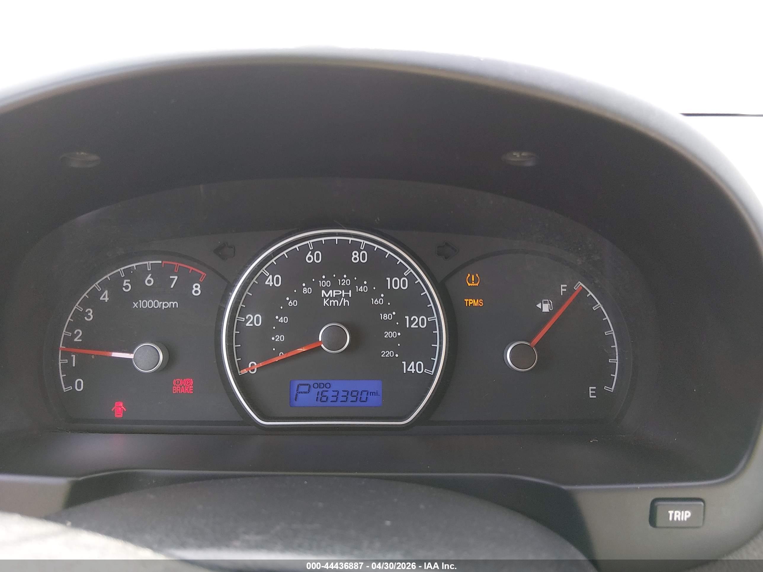 HYUNDAI ELANTRA image 7