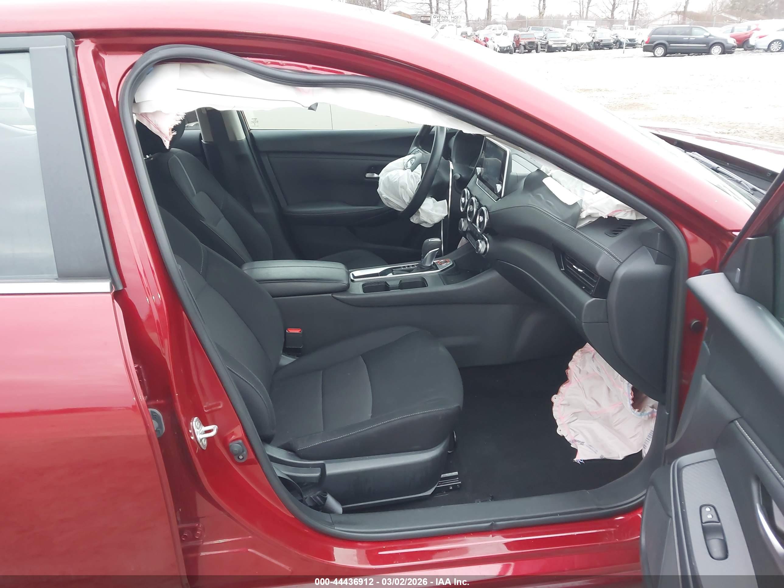NISSAN SENTRA image 5