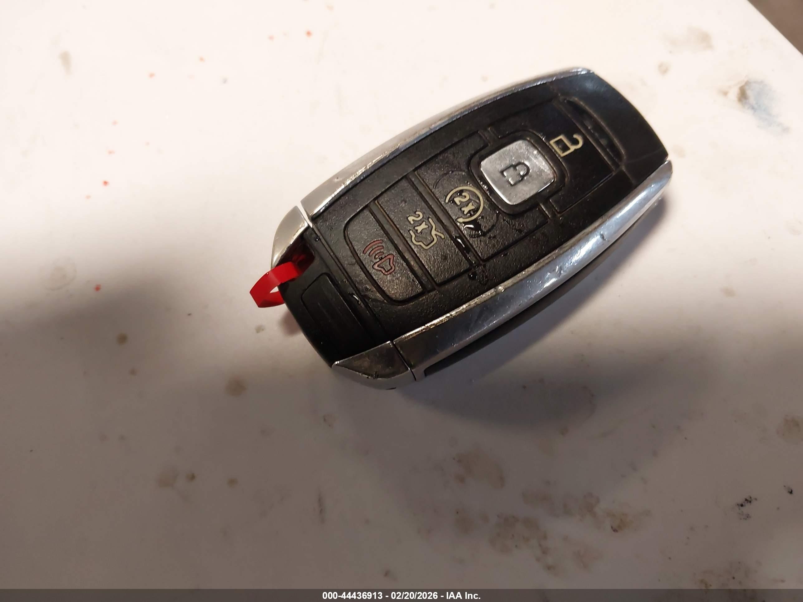 LINCOLN MKZ image 11