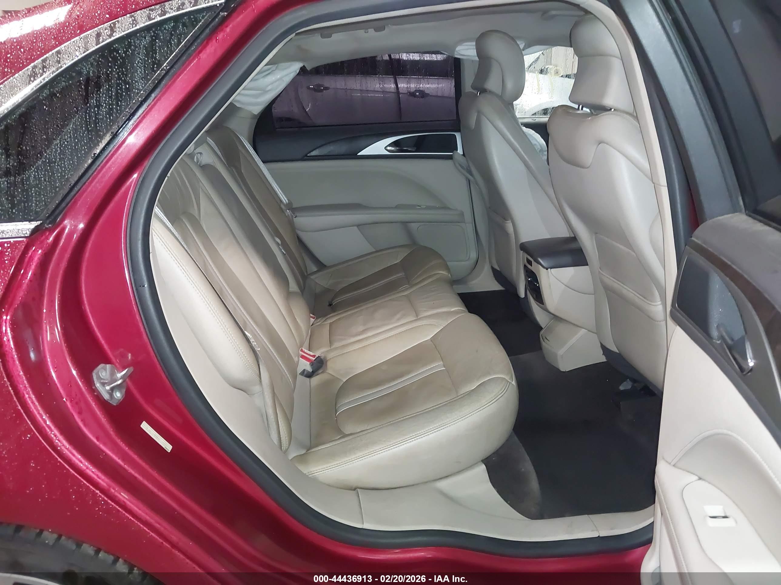 LINCOLN MKZ image 8