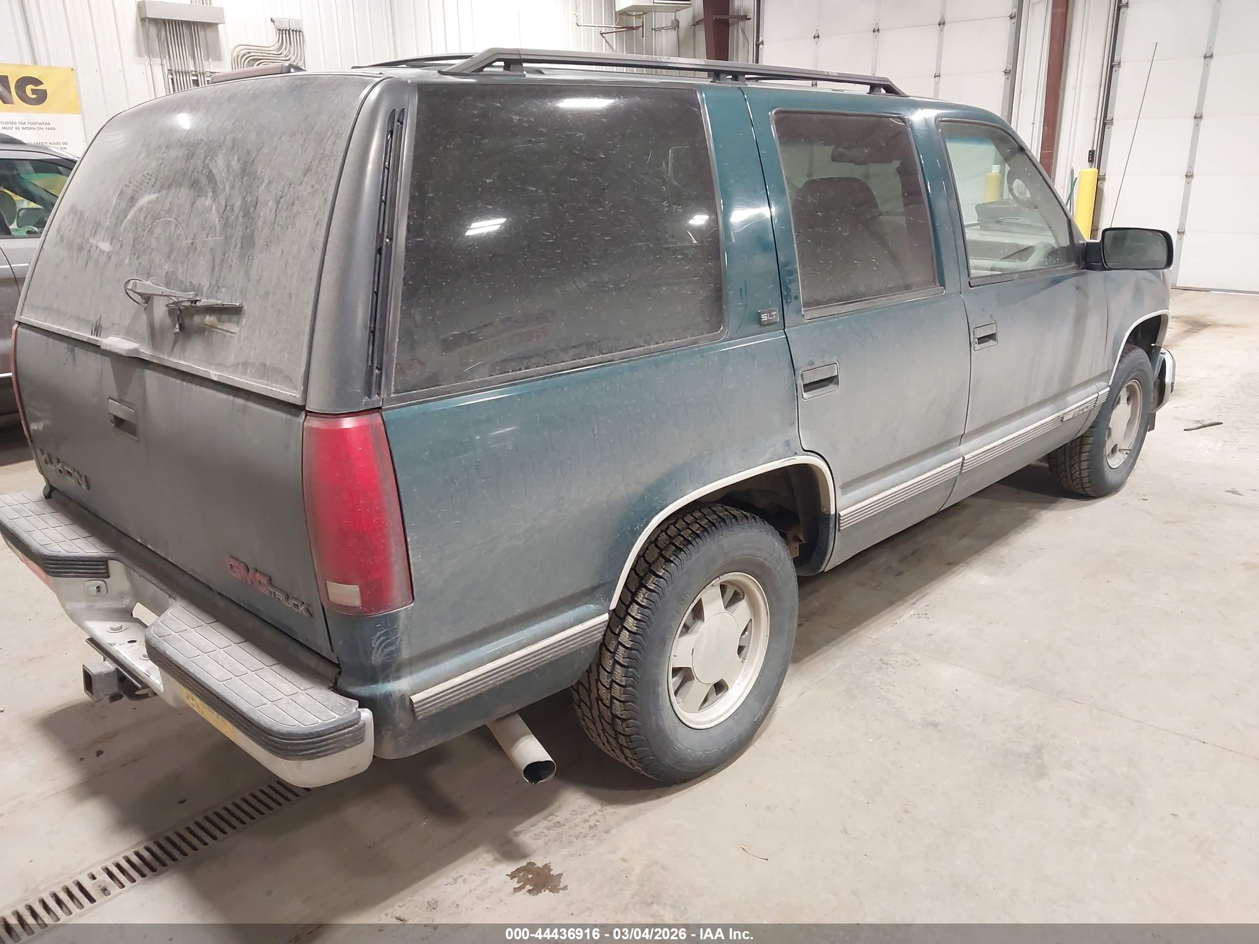 GMC YUKON image 4