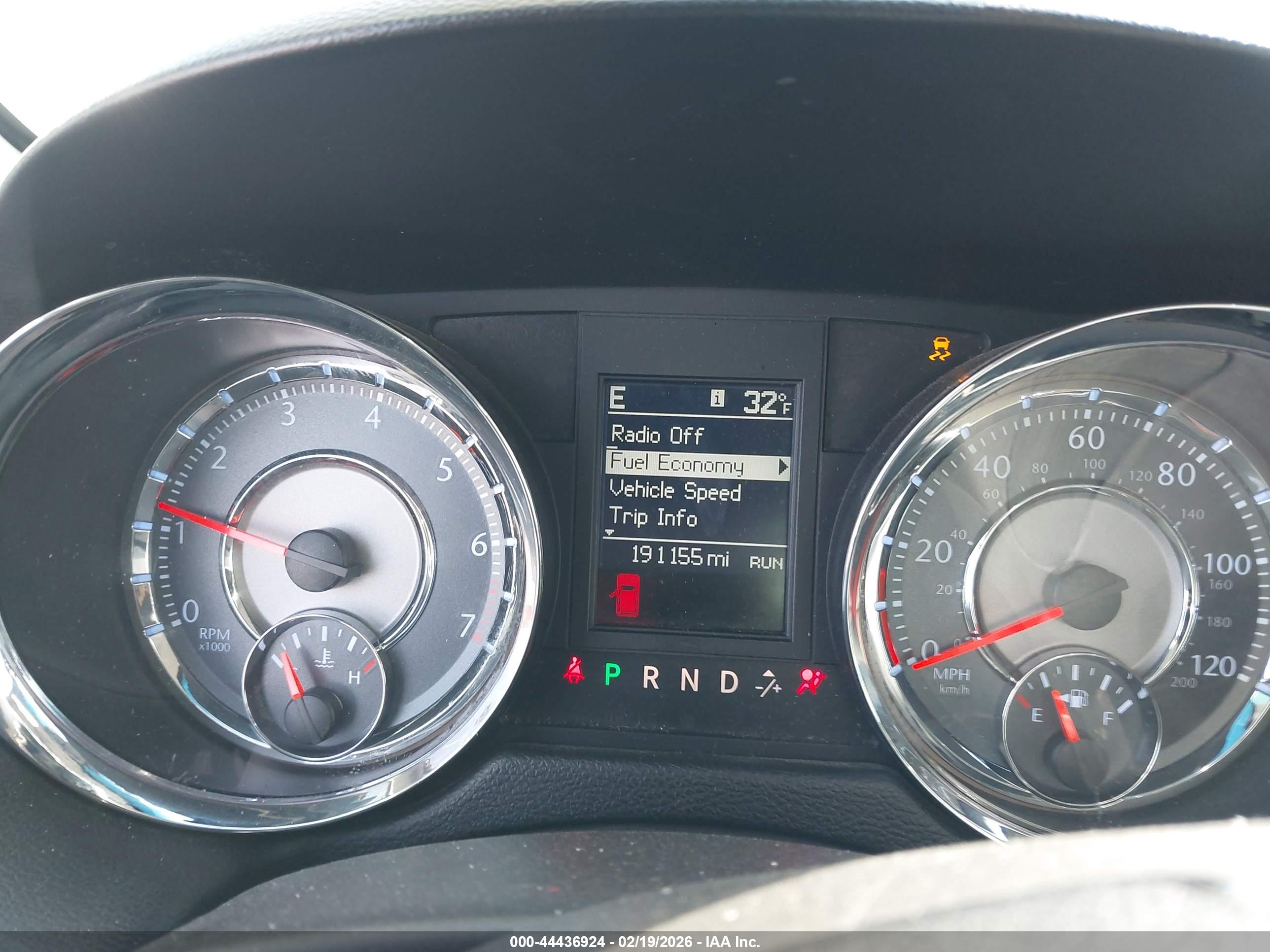 CHRYSLER TOWN image 7