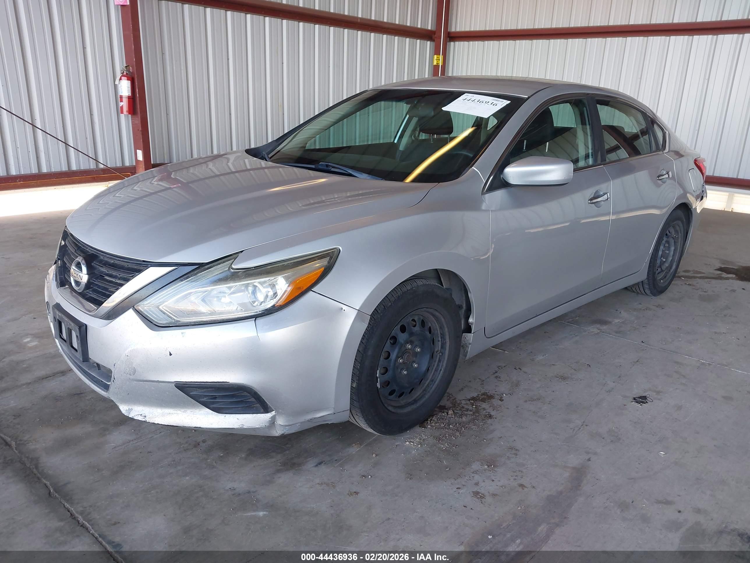 NISSAN ALTIMA image 2