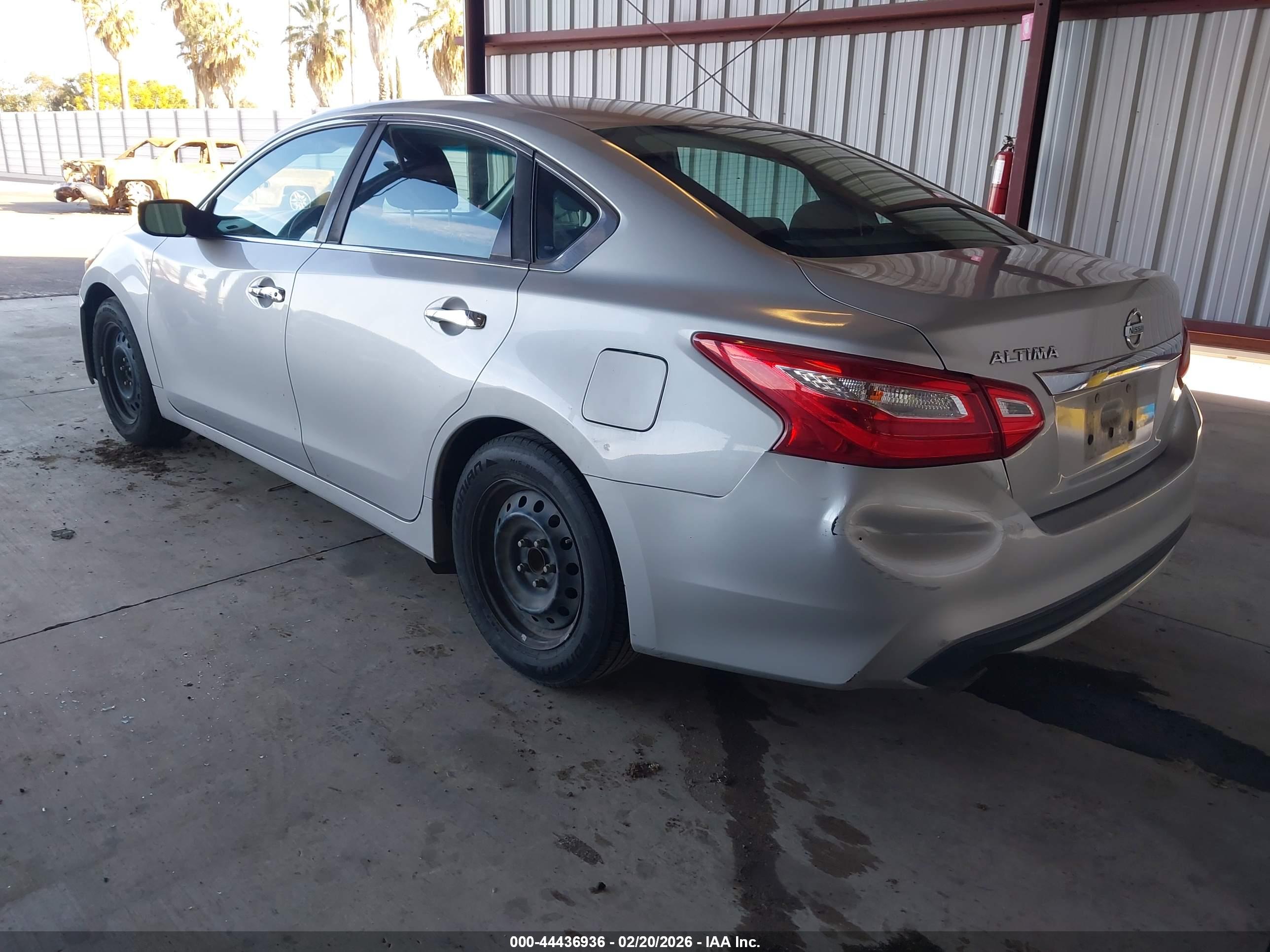 NISSAN ALTIMA image 3