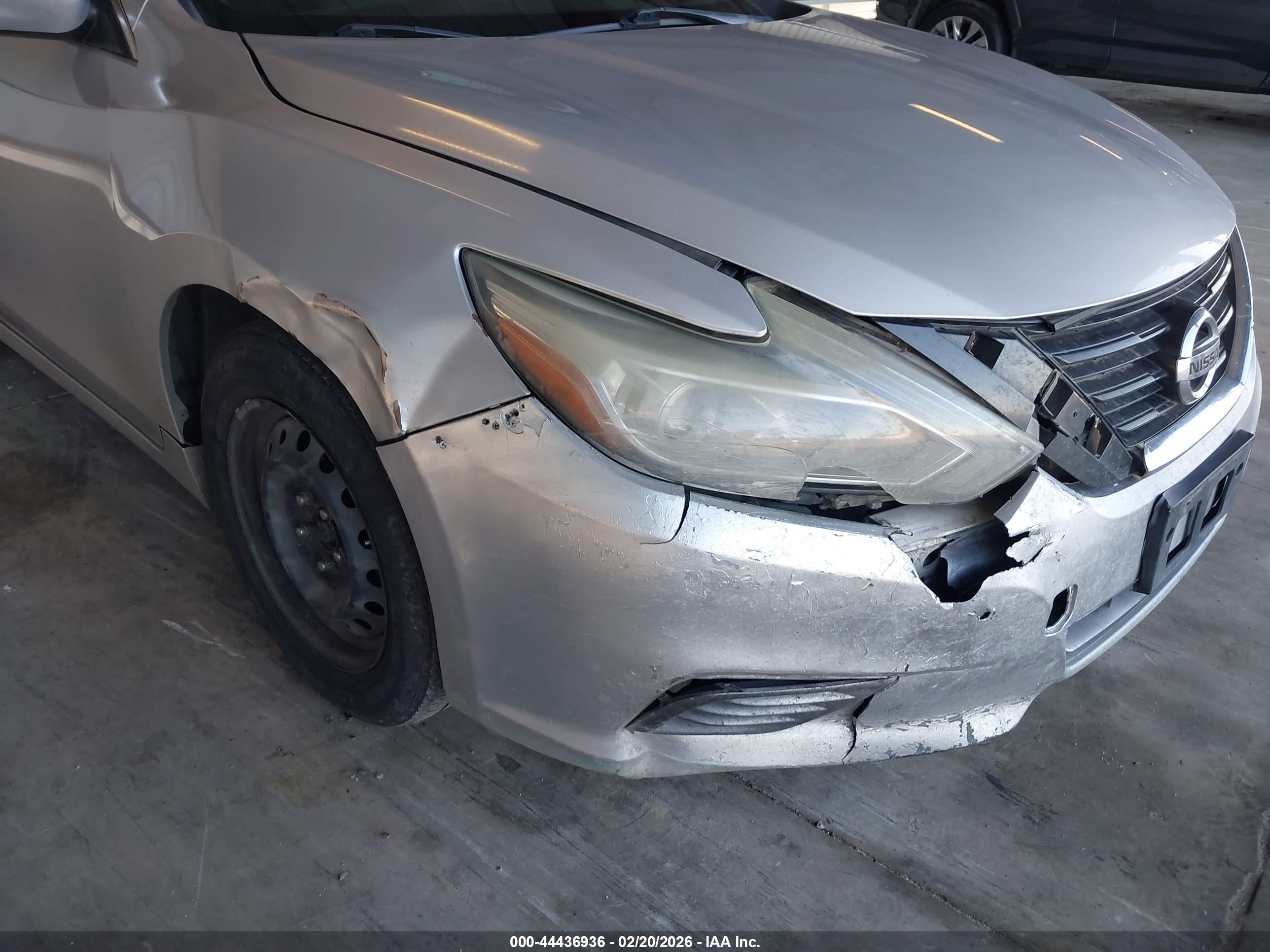 NISSAN ALTIMA image 6