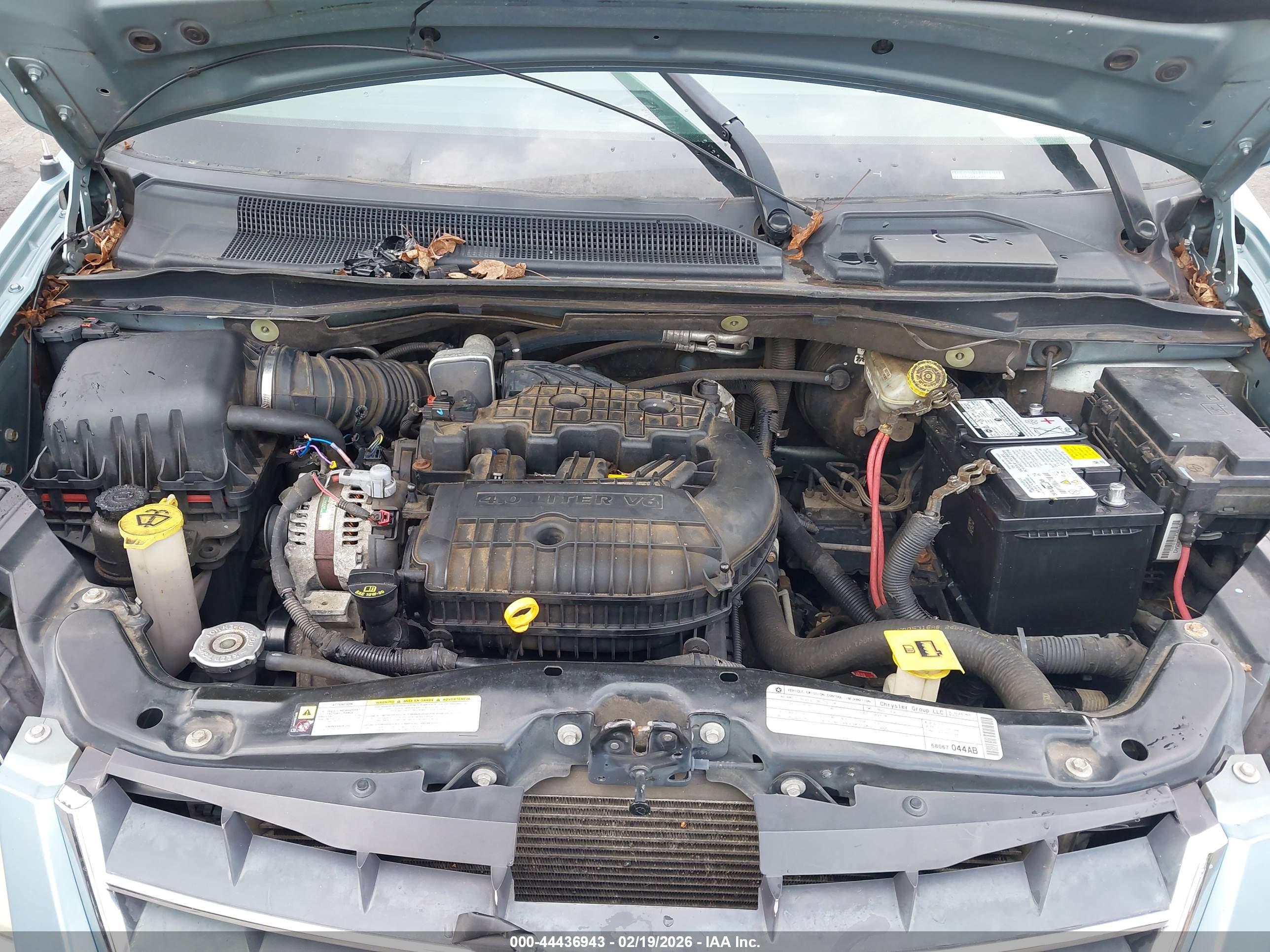 CHRYSLER TOWN image 10