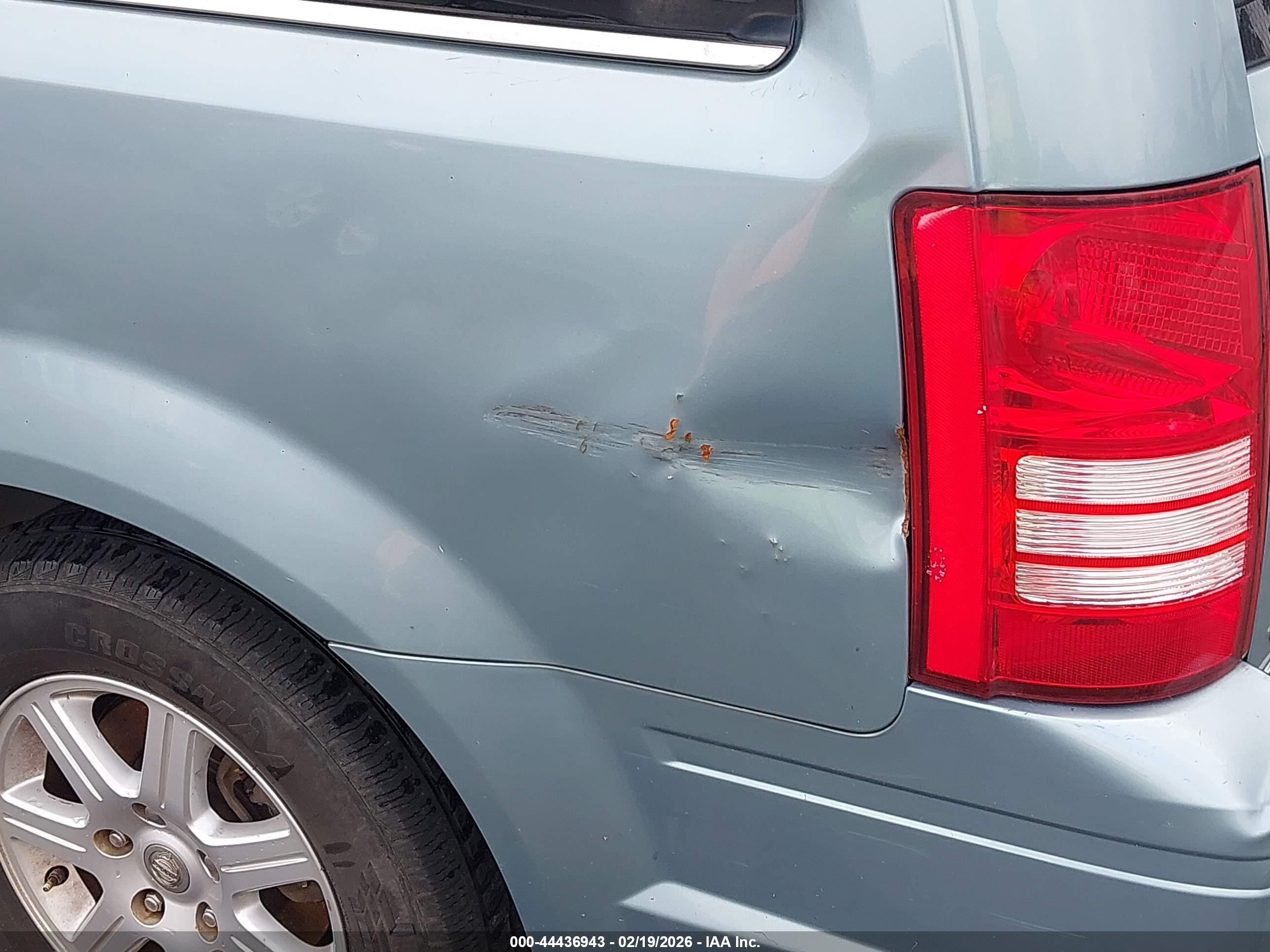 CHRYSLER TOWN image 6