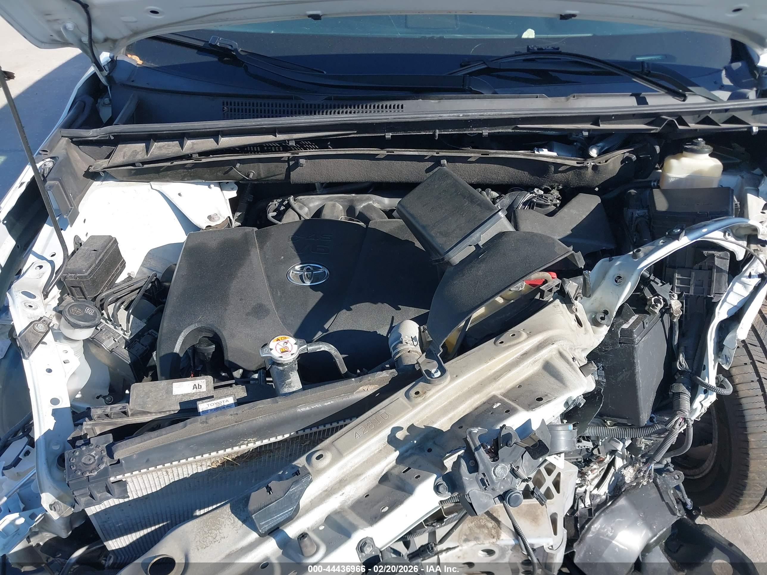 TOYOTA HIGHLANDER image 10