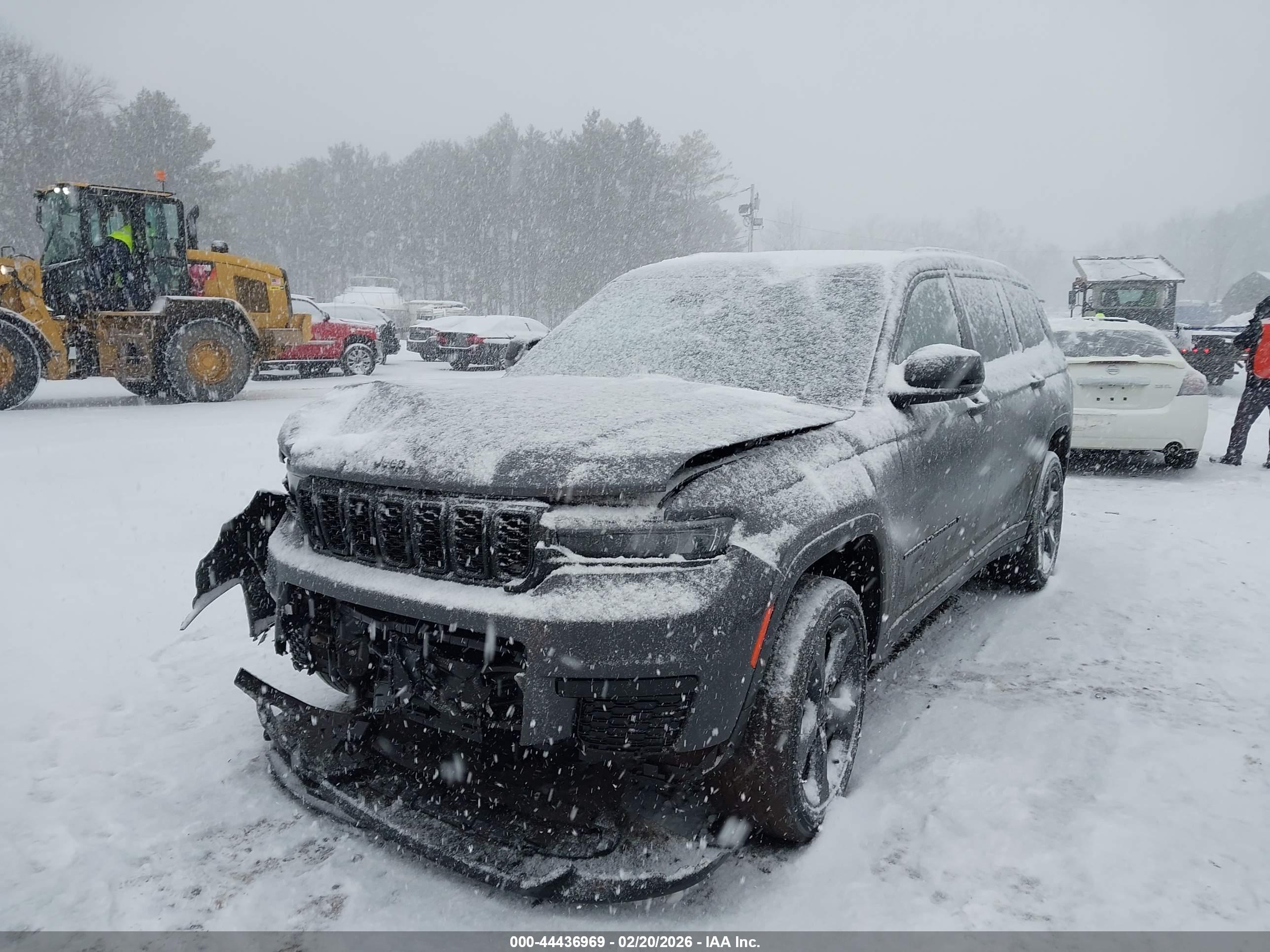 JEEP GRAND image 2