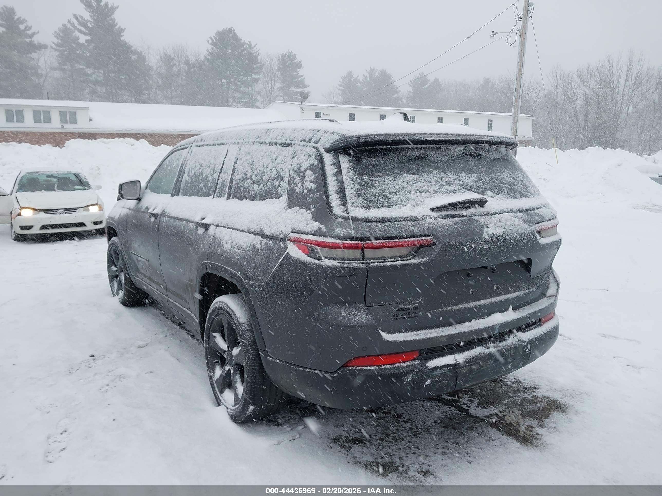 JEEP GRAND image 3