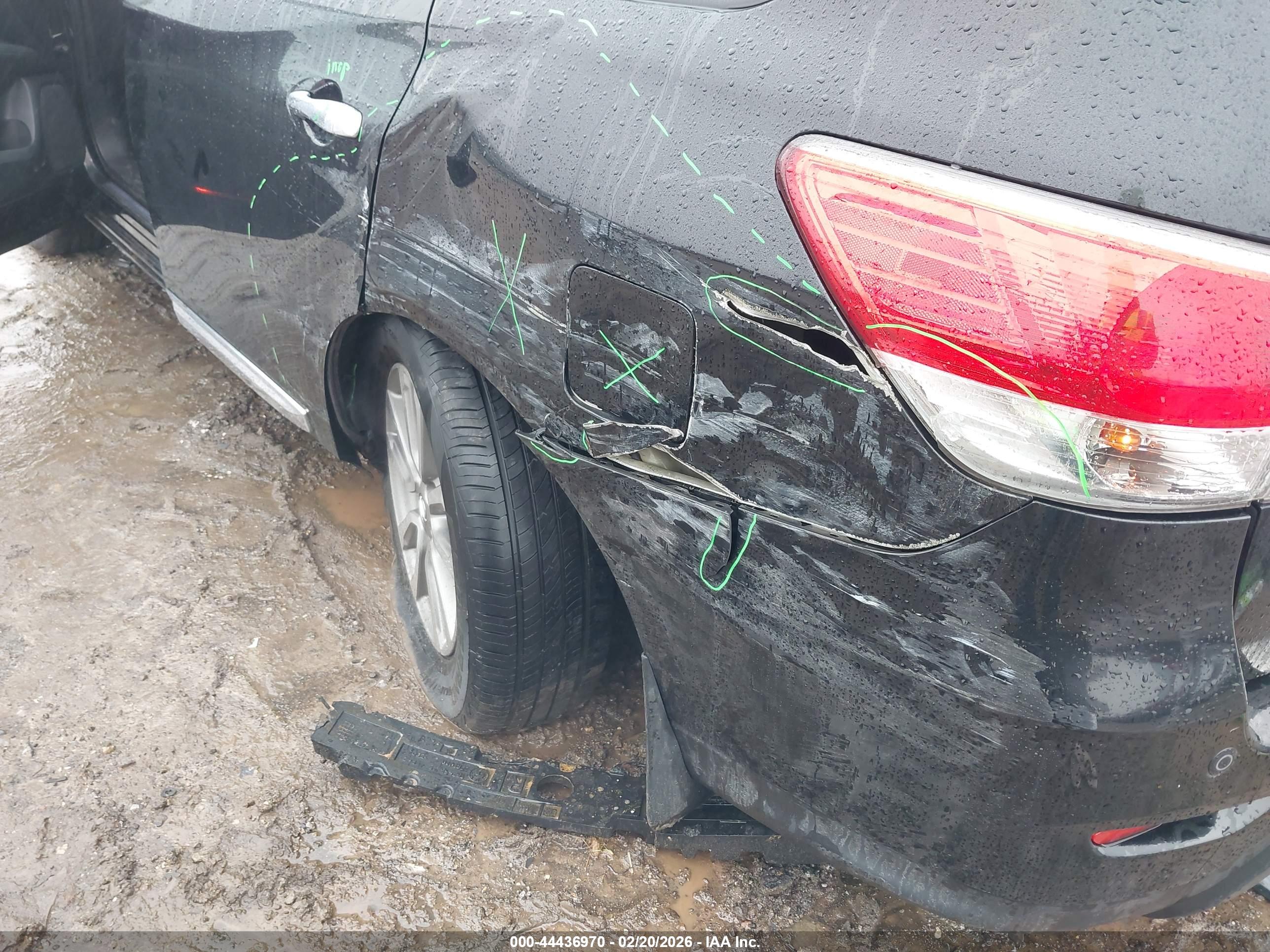 NISSAN PATHFINDER image 6