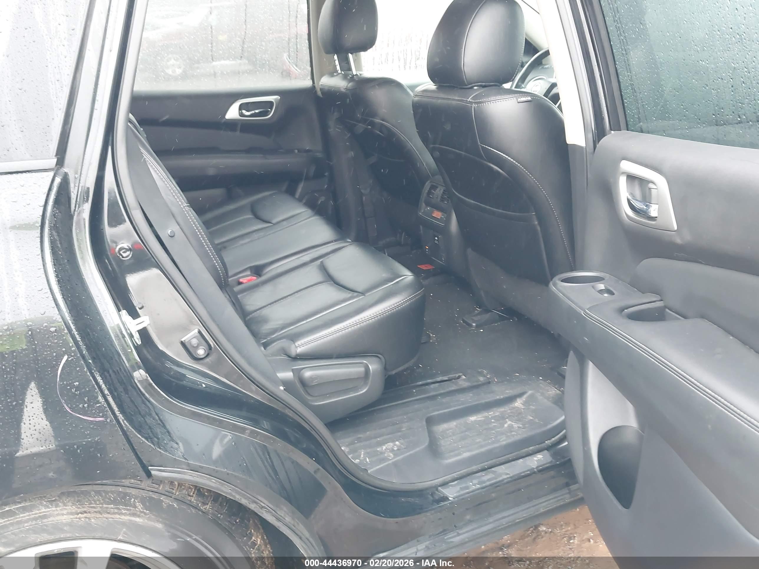 NISSAN PATHFINDER image 8
