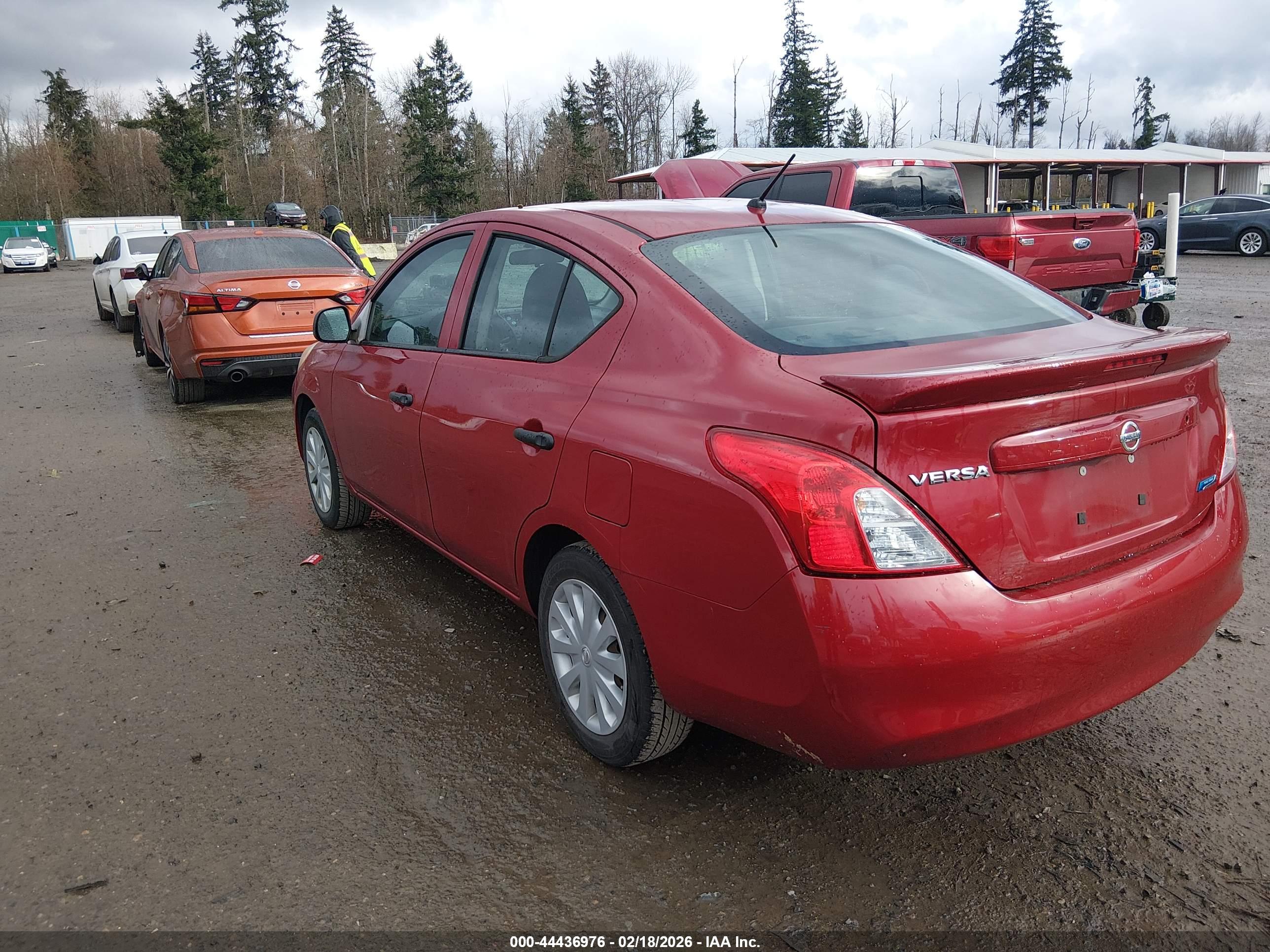 NISSAN VERSA image 3