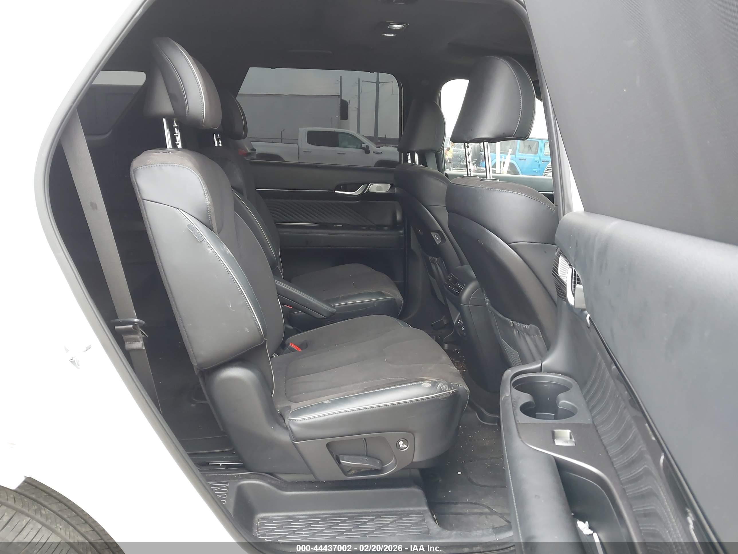 HYUNDAI PALISADE image 8