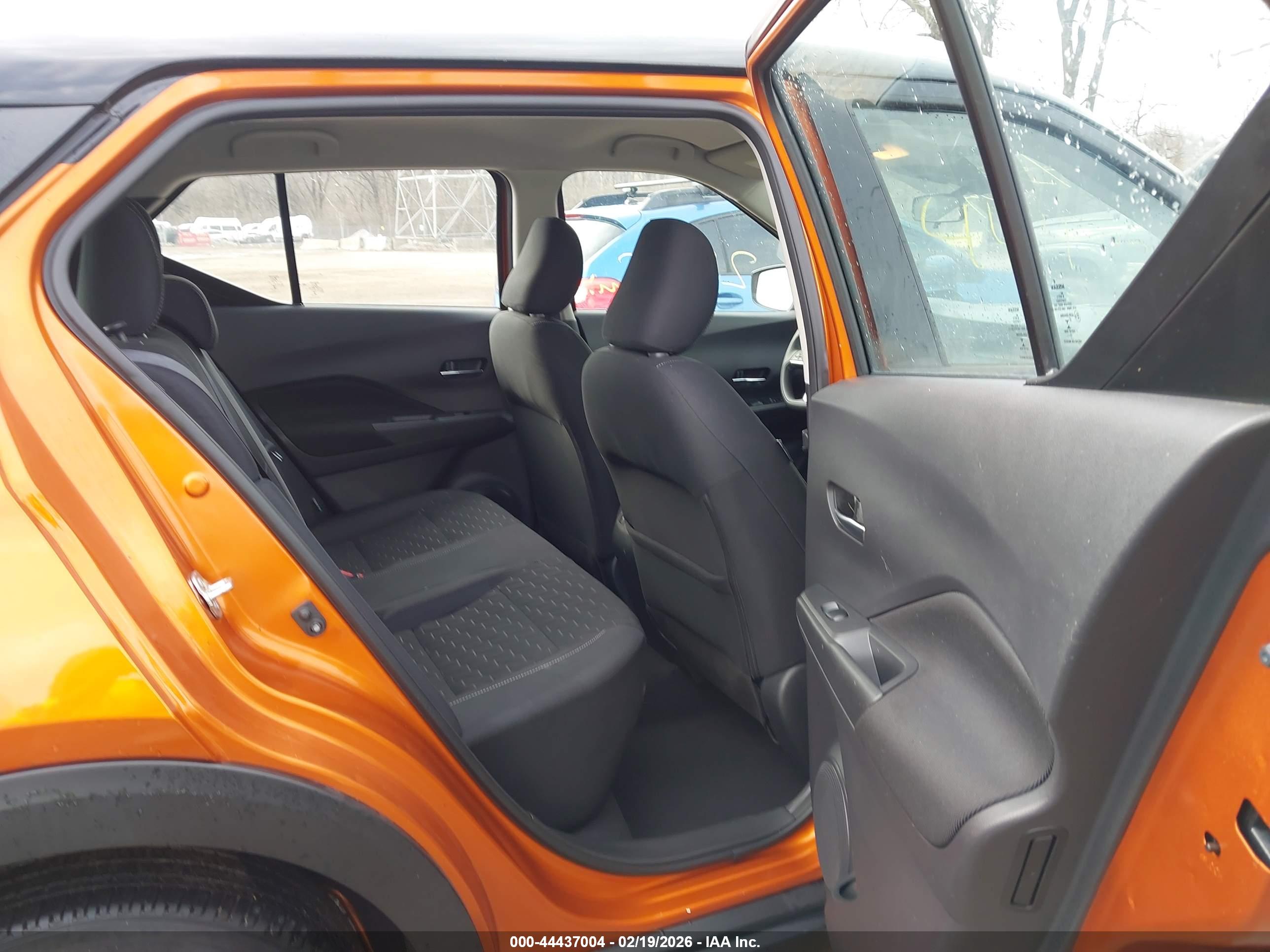 NISSAN KICKS image 8