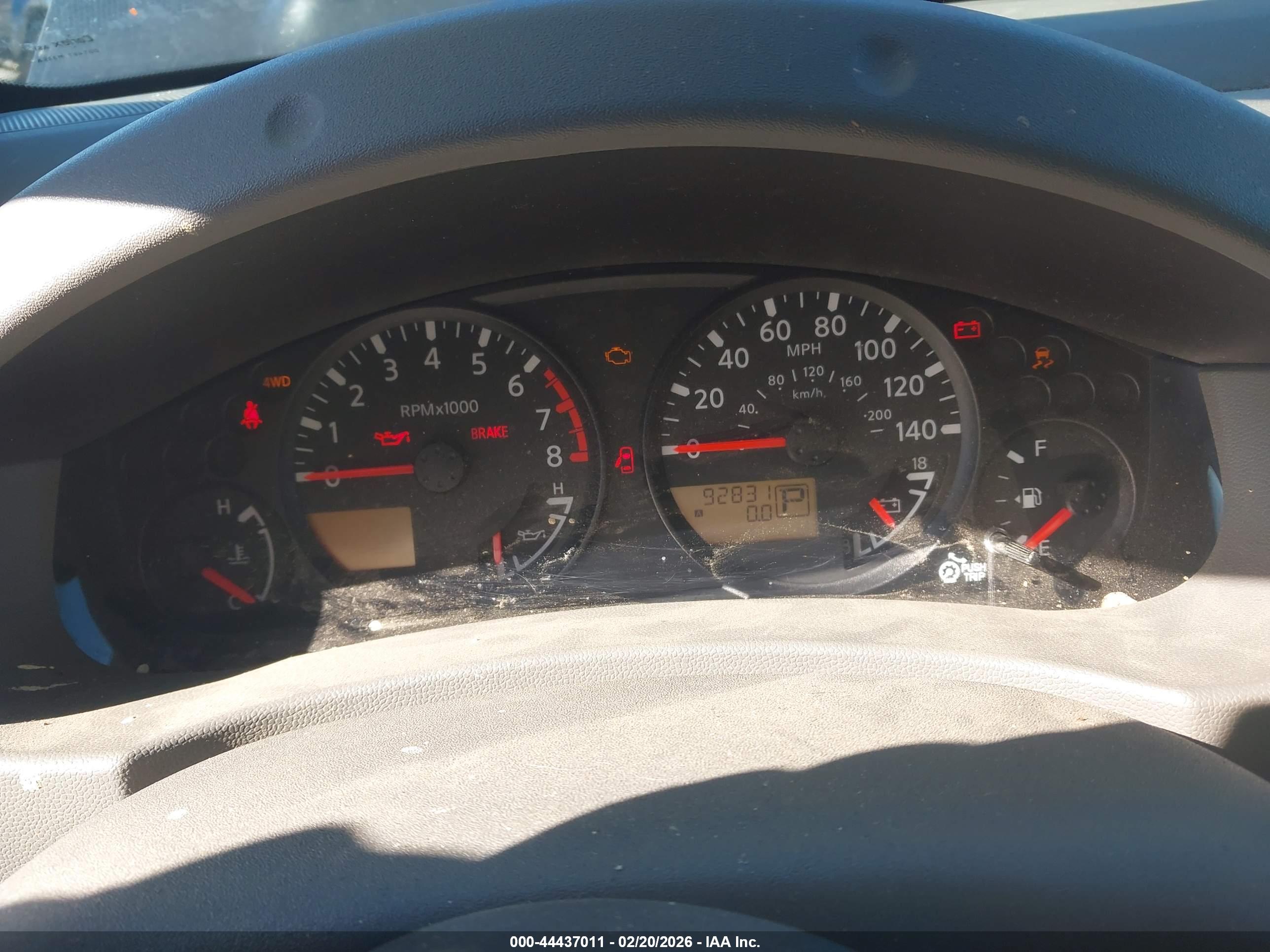NISSAN FRONTIER image 7