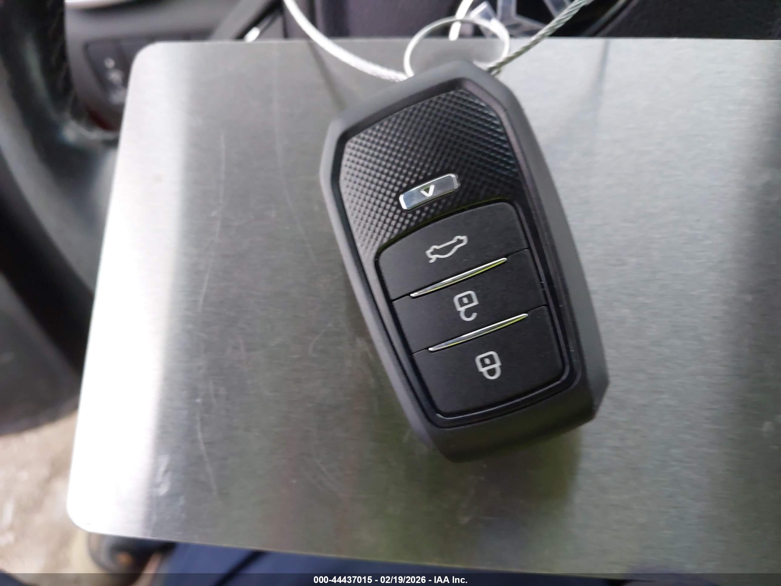 KIA SPORTAGE image 11