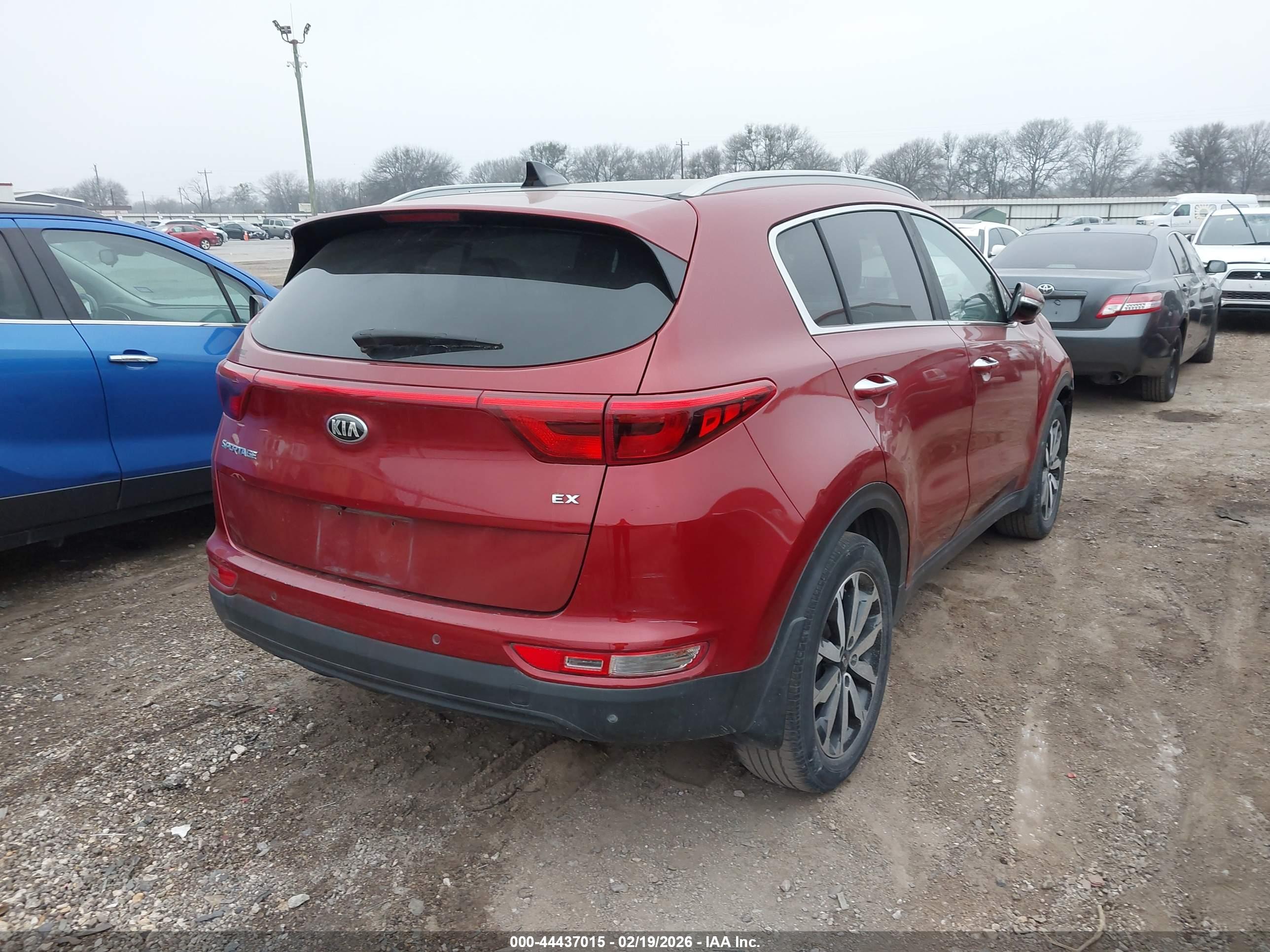 KIA SPORTAGE image 4