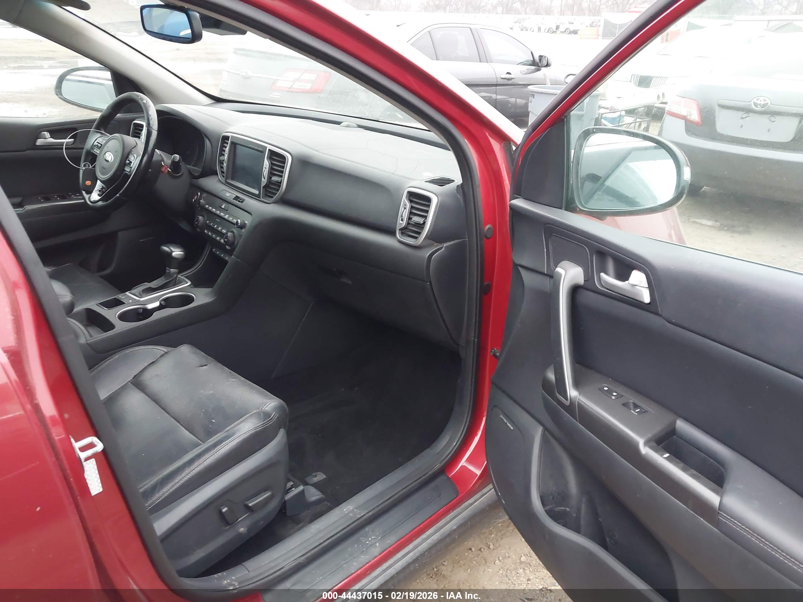 KIA SPORTAGE image 5