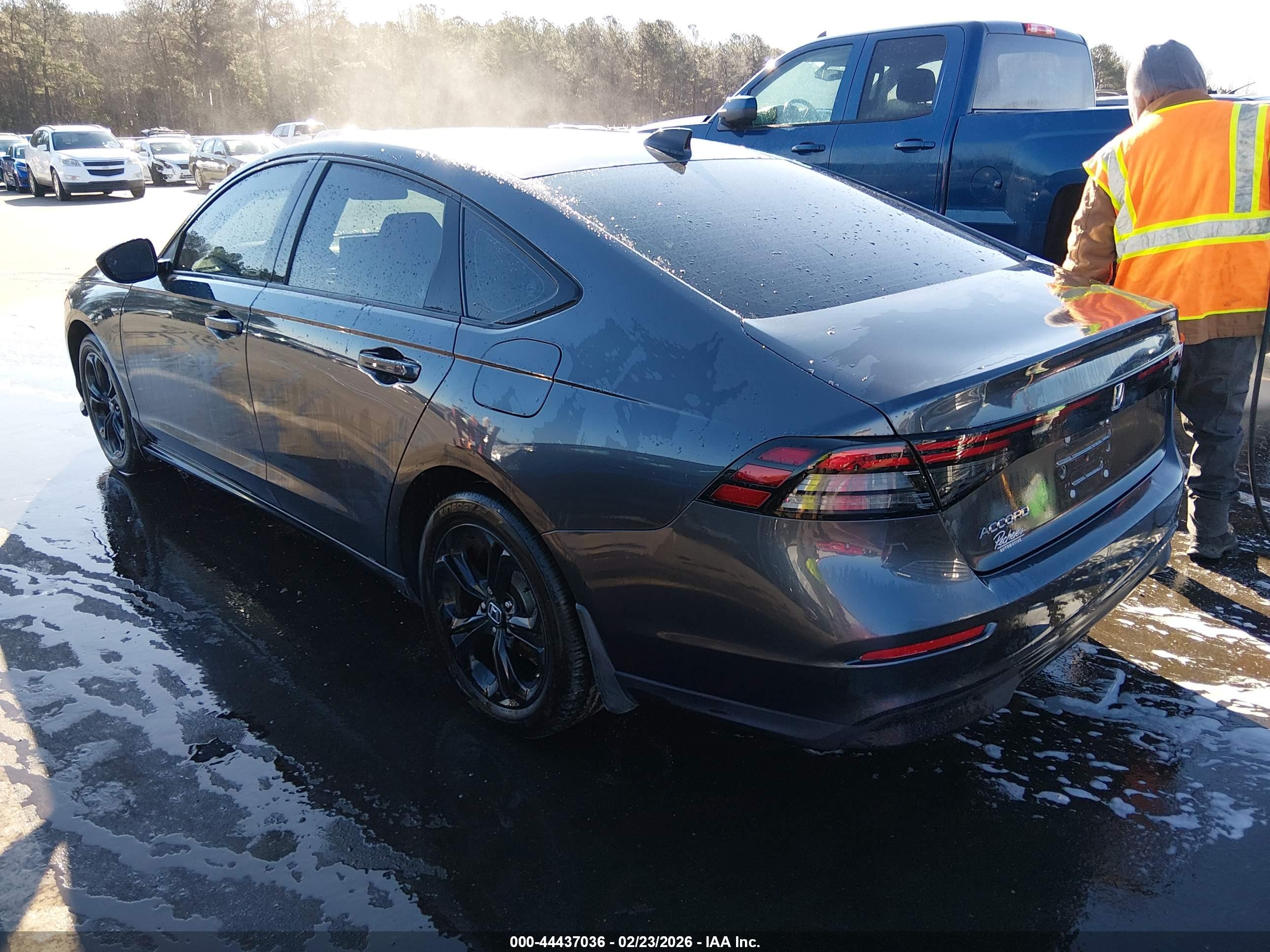 HONDA ACCORD image 3
