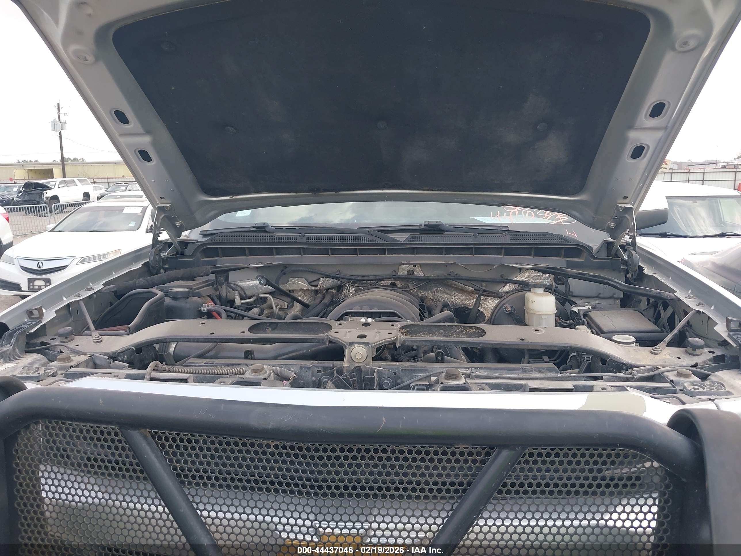 CHEVROLET SILVERADO image 10