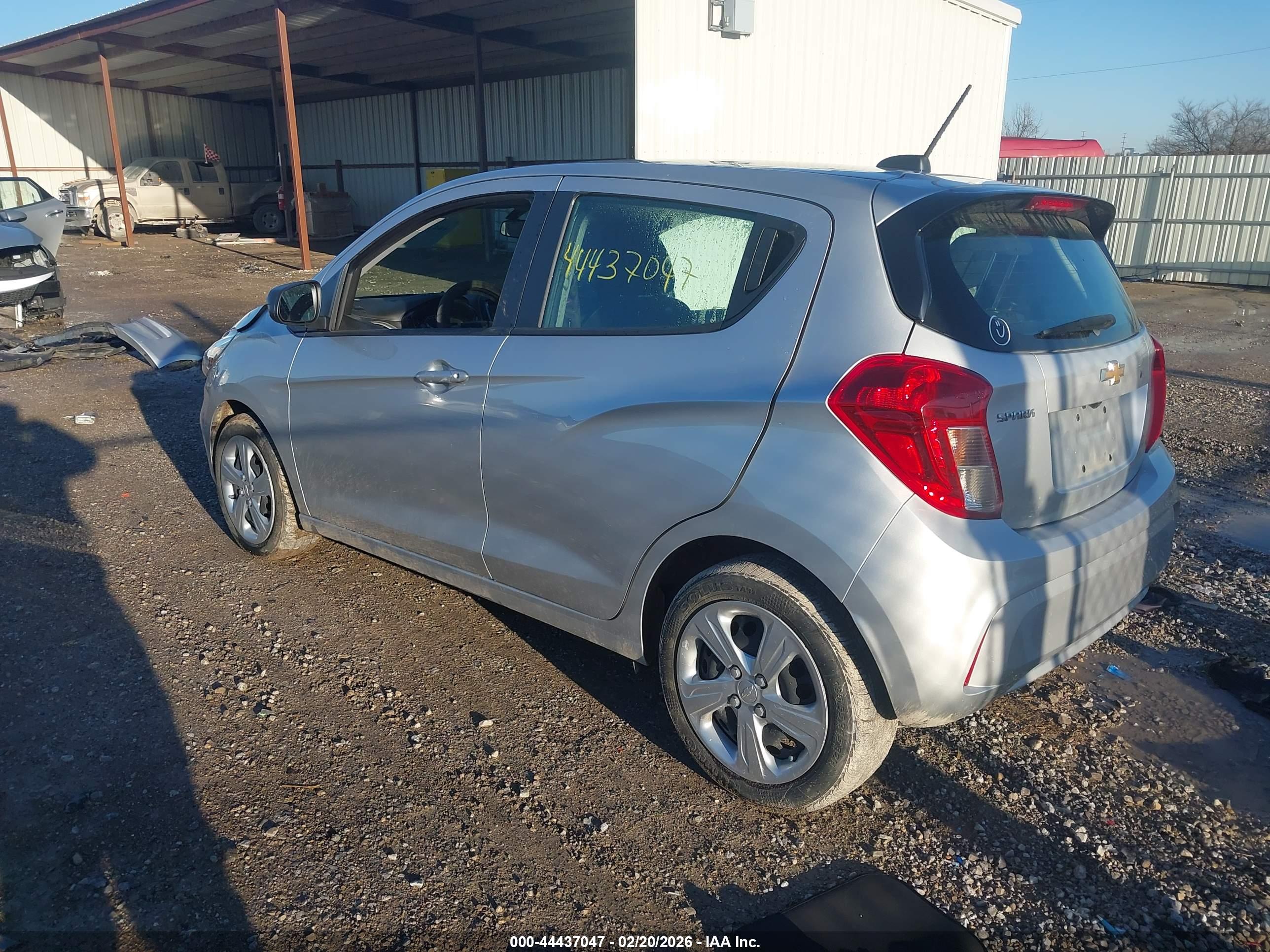 CHEVROLET SPARK image 3