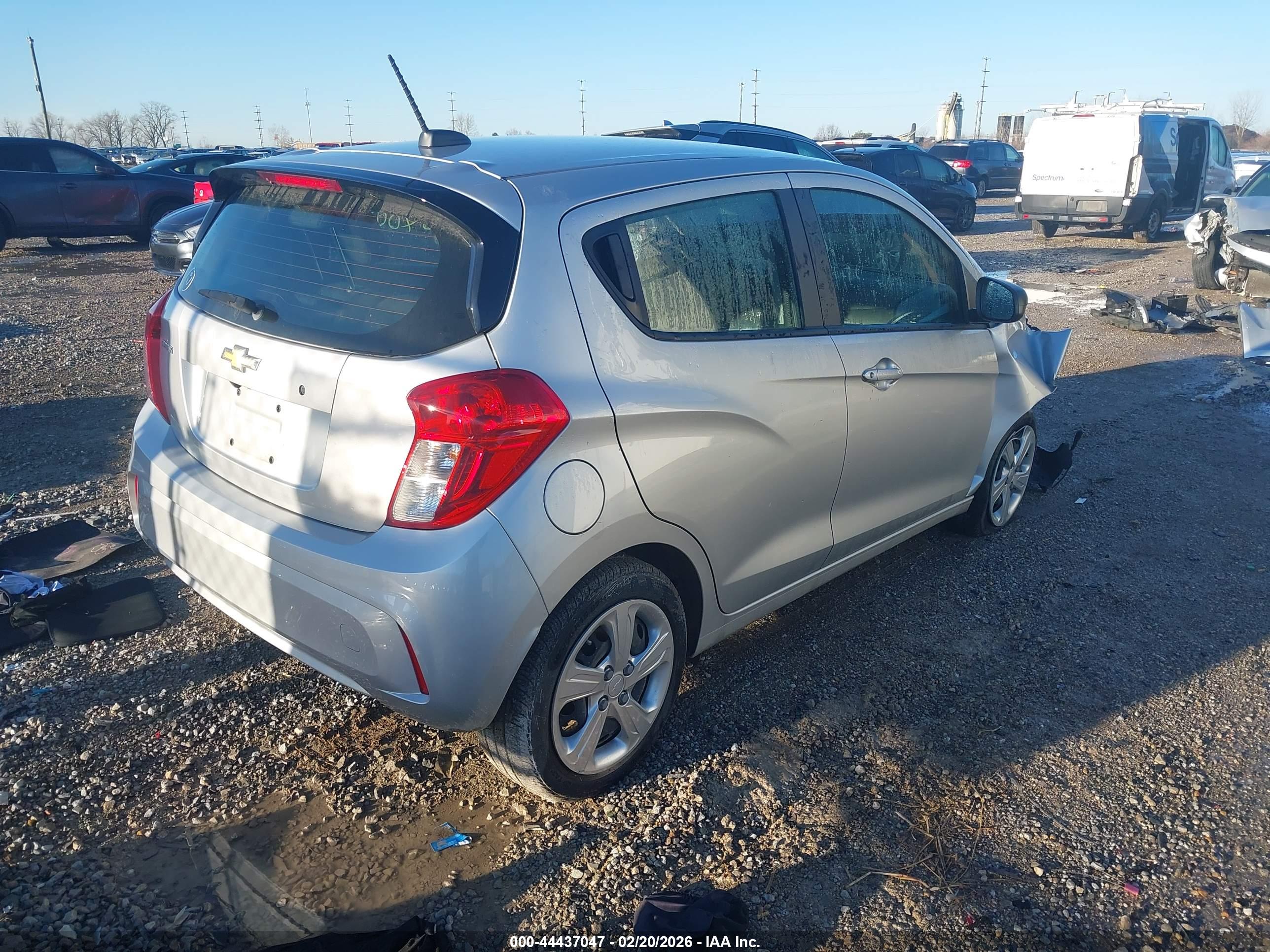 CHEVROLET SPARK image 4
