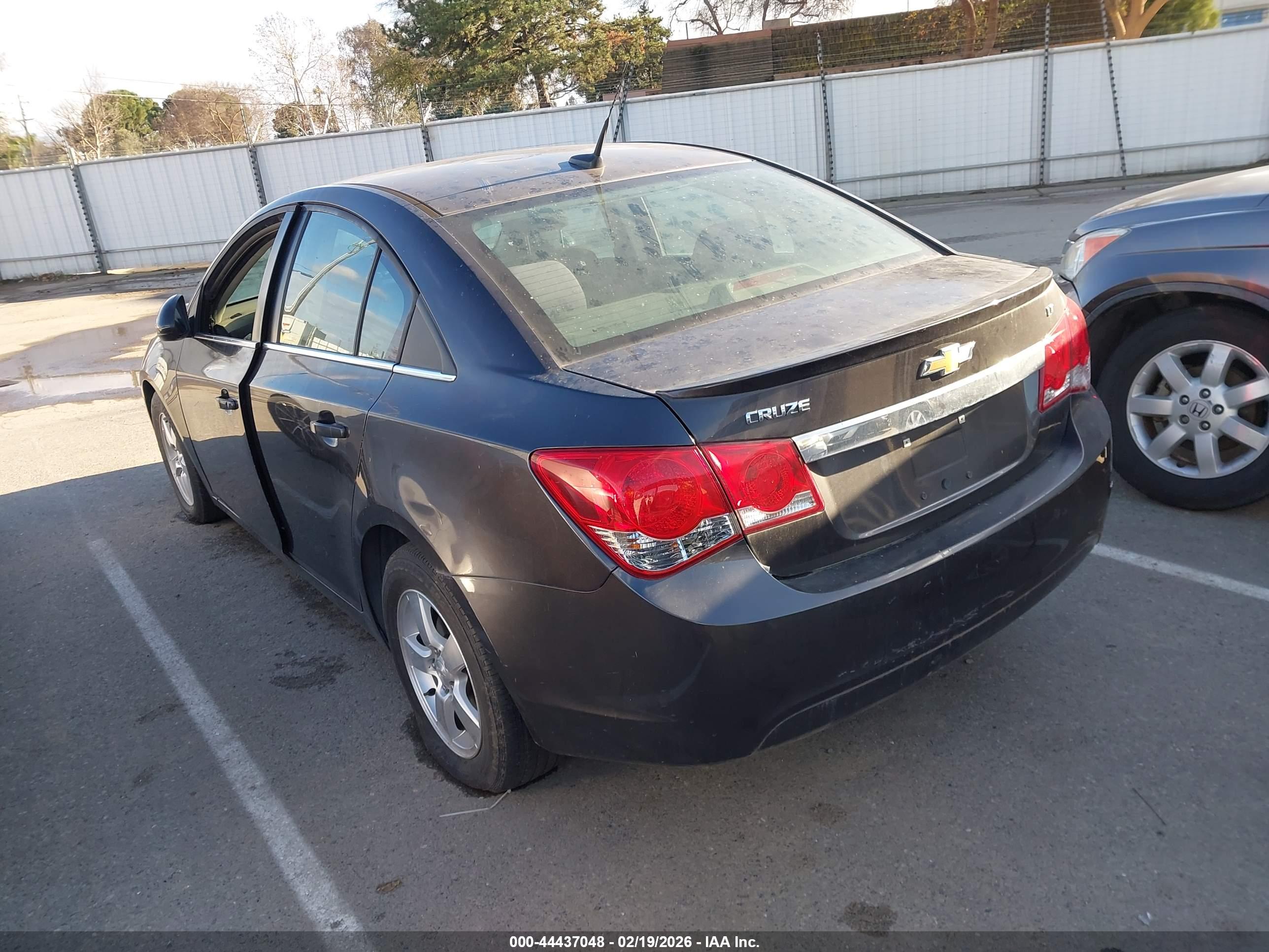 CHEVROLET CRUZE image 3