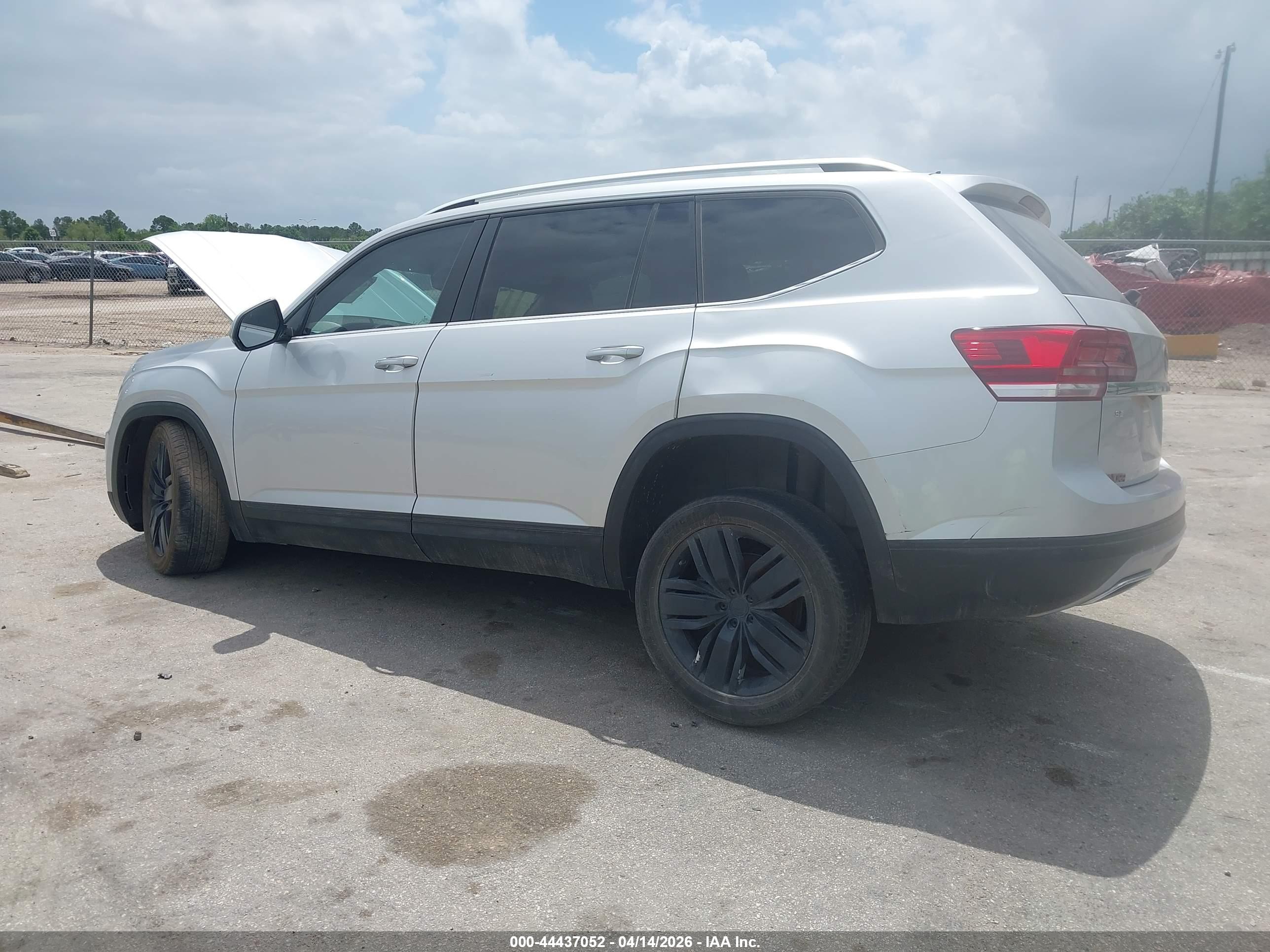 VOLKSWAGEN ATLAS image 3