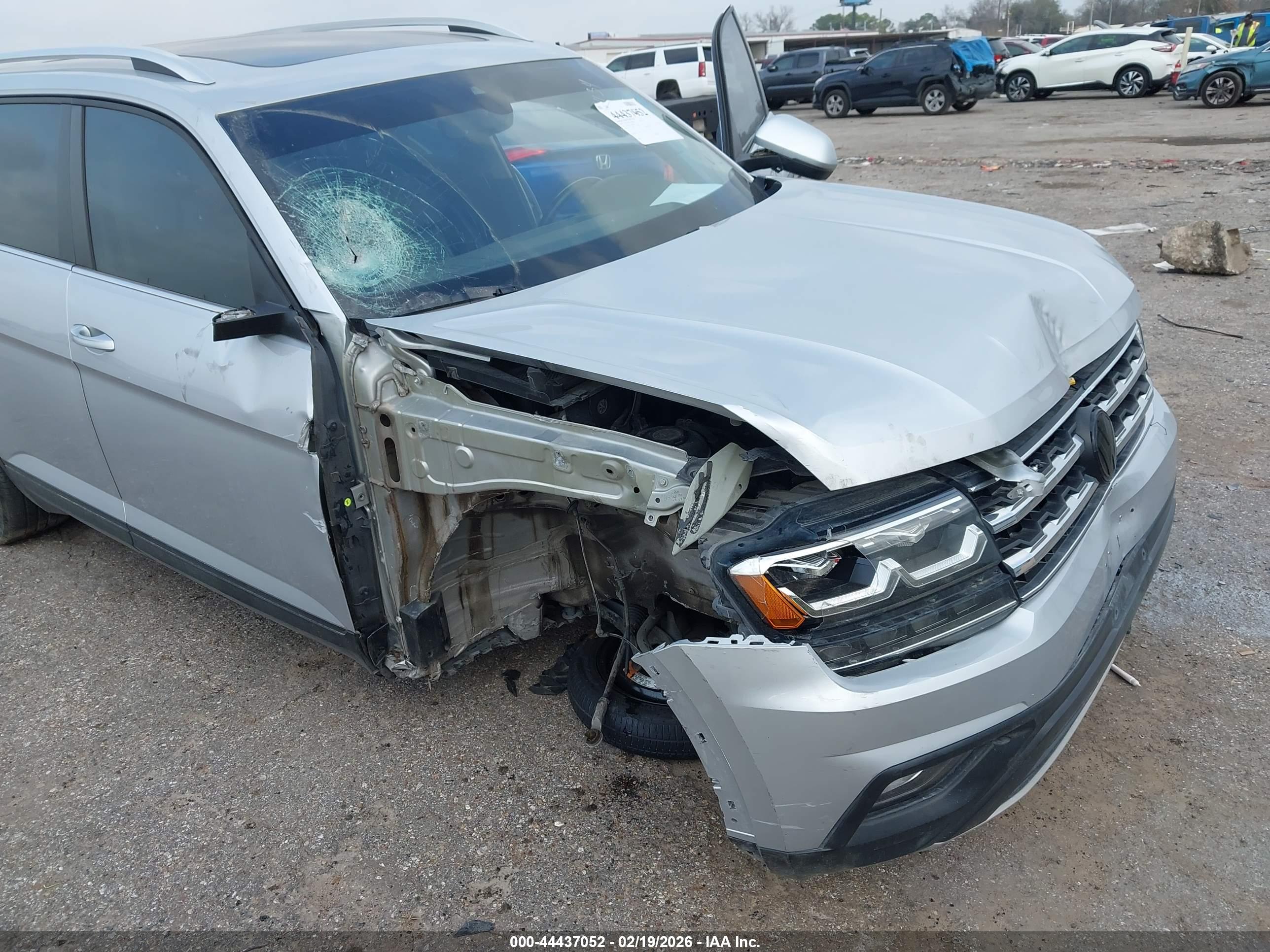 VOLKSWAGEN ATLAS image 6