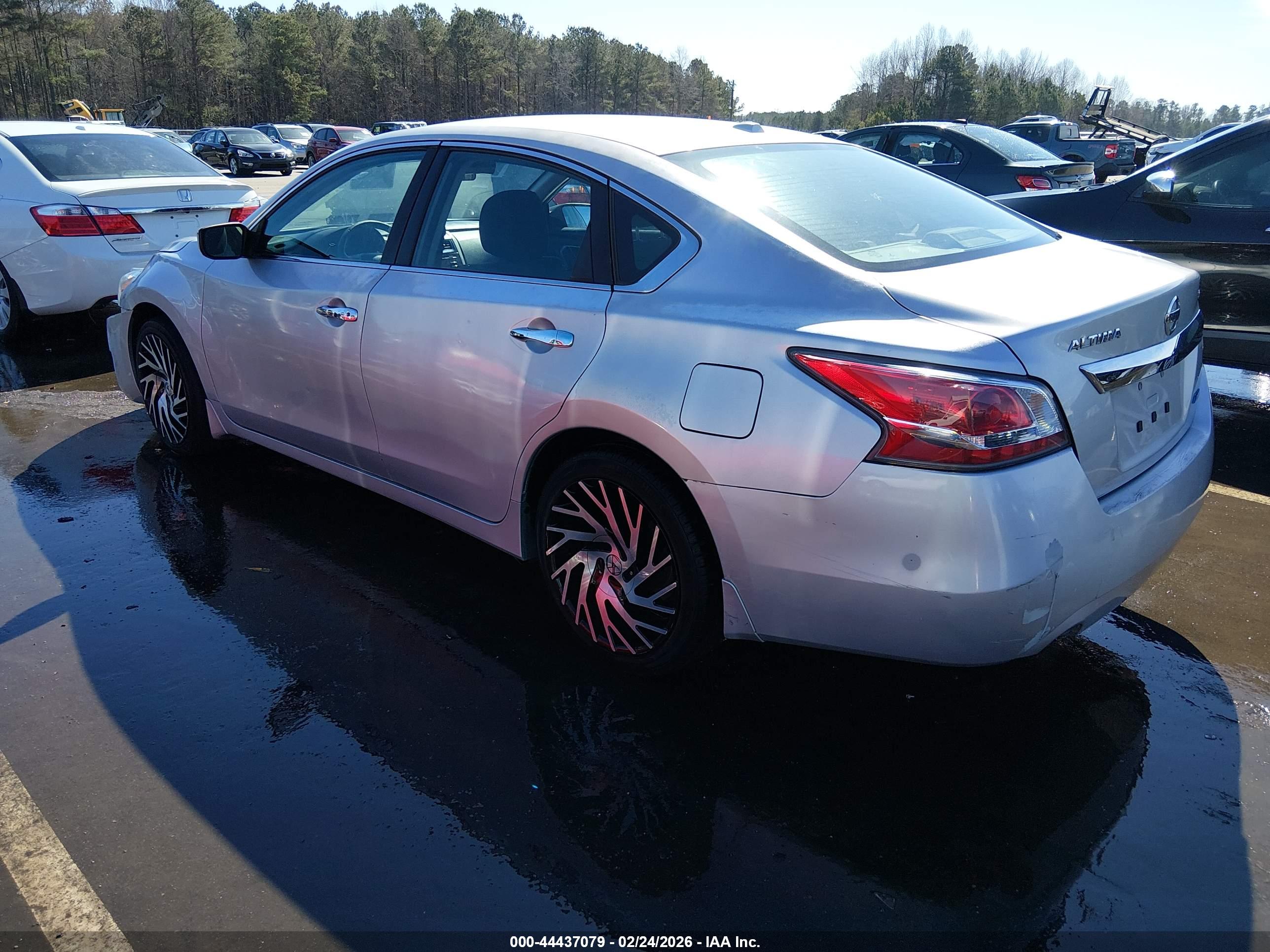 NISSAN ALTIMA image 3
