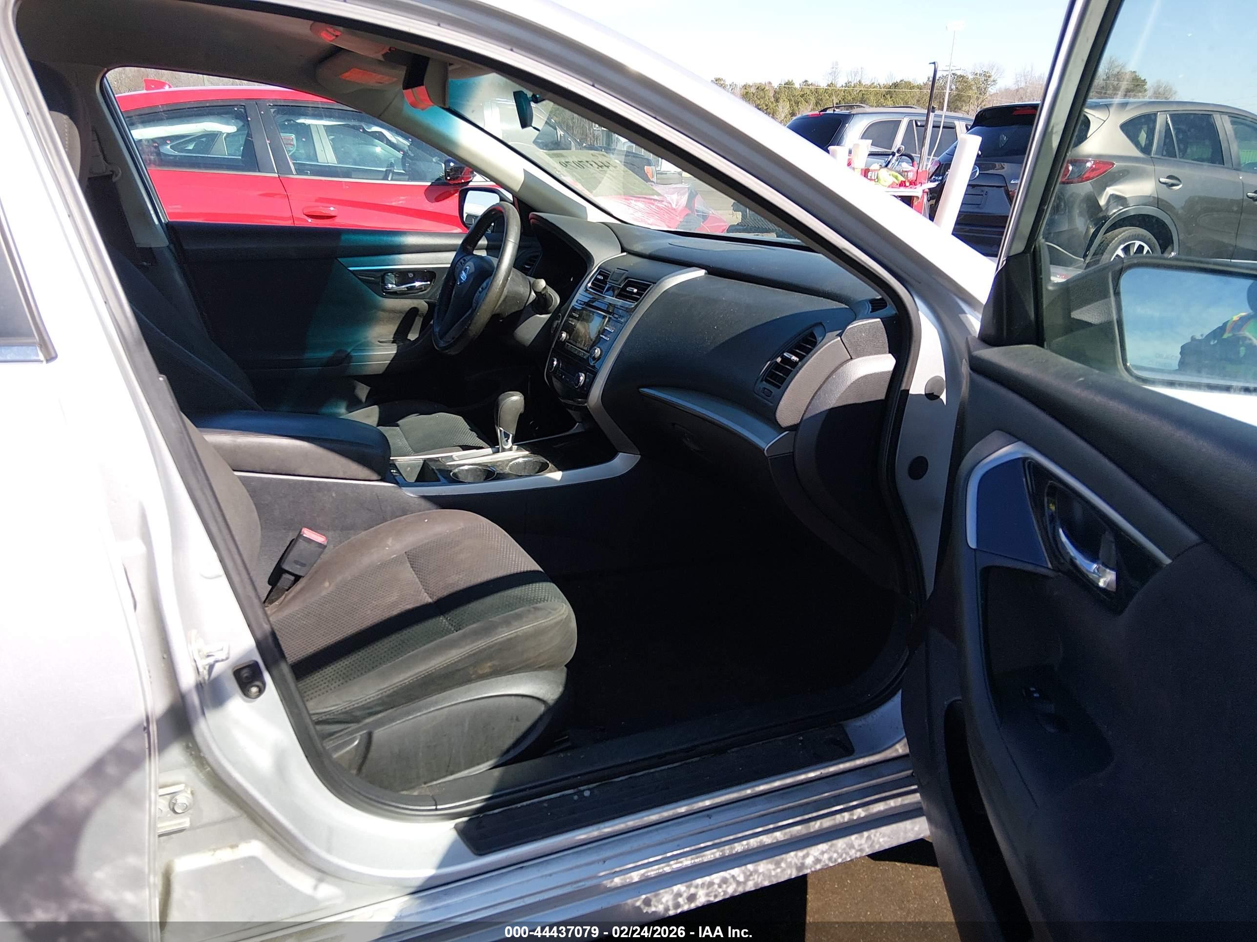 NISSAN ALTIMA image 5