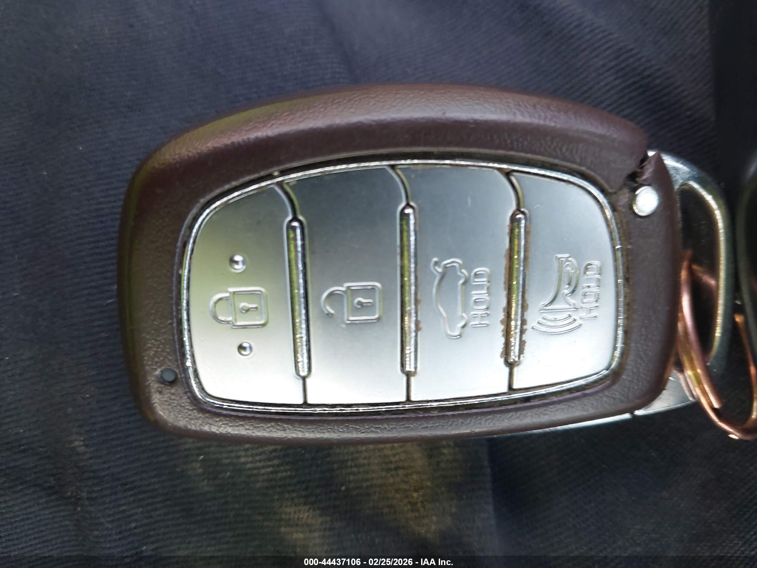 HYUNDAI SONATA image 11