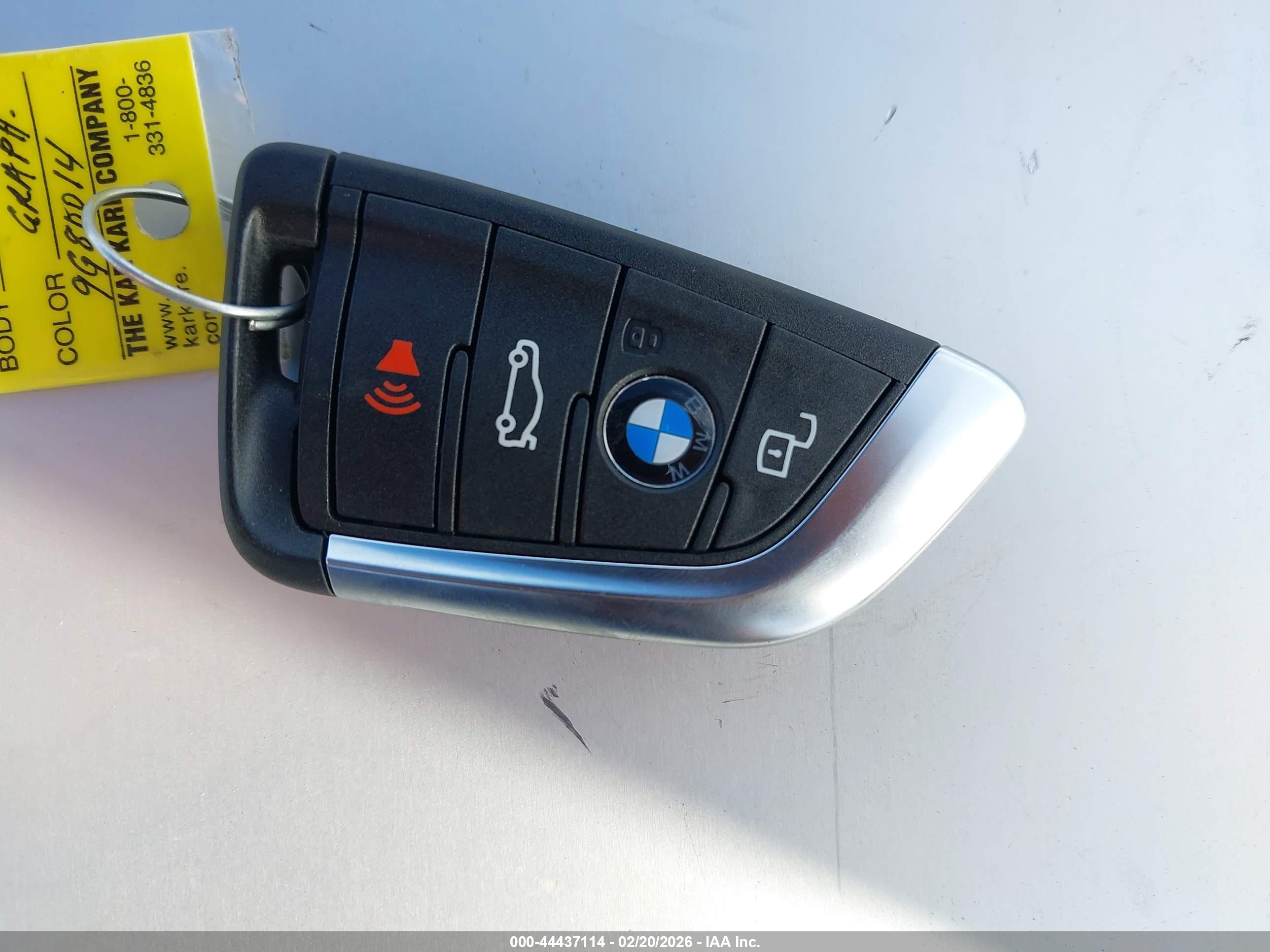 BMW X4 image 11