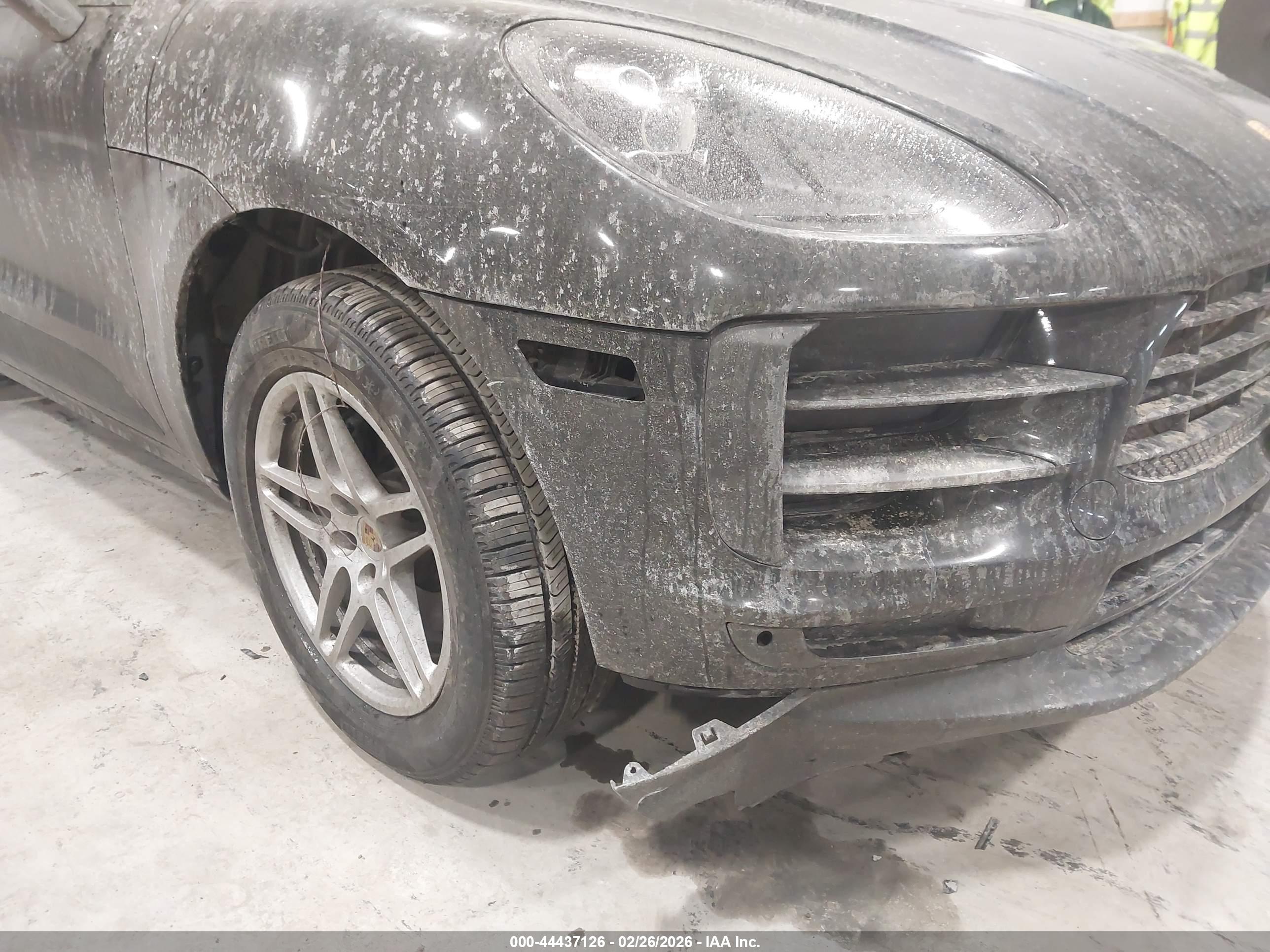 PORSCHE MACAN image 6