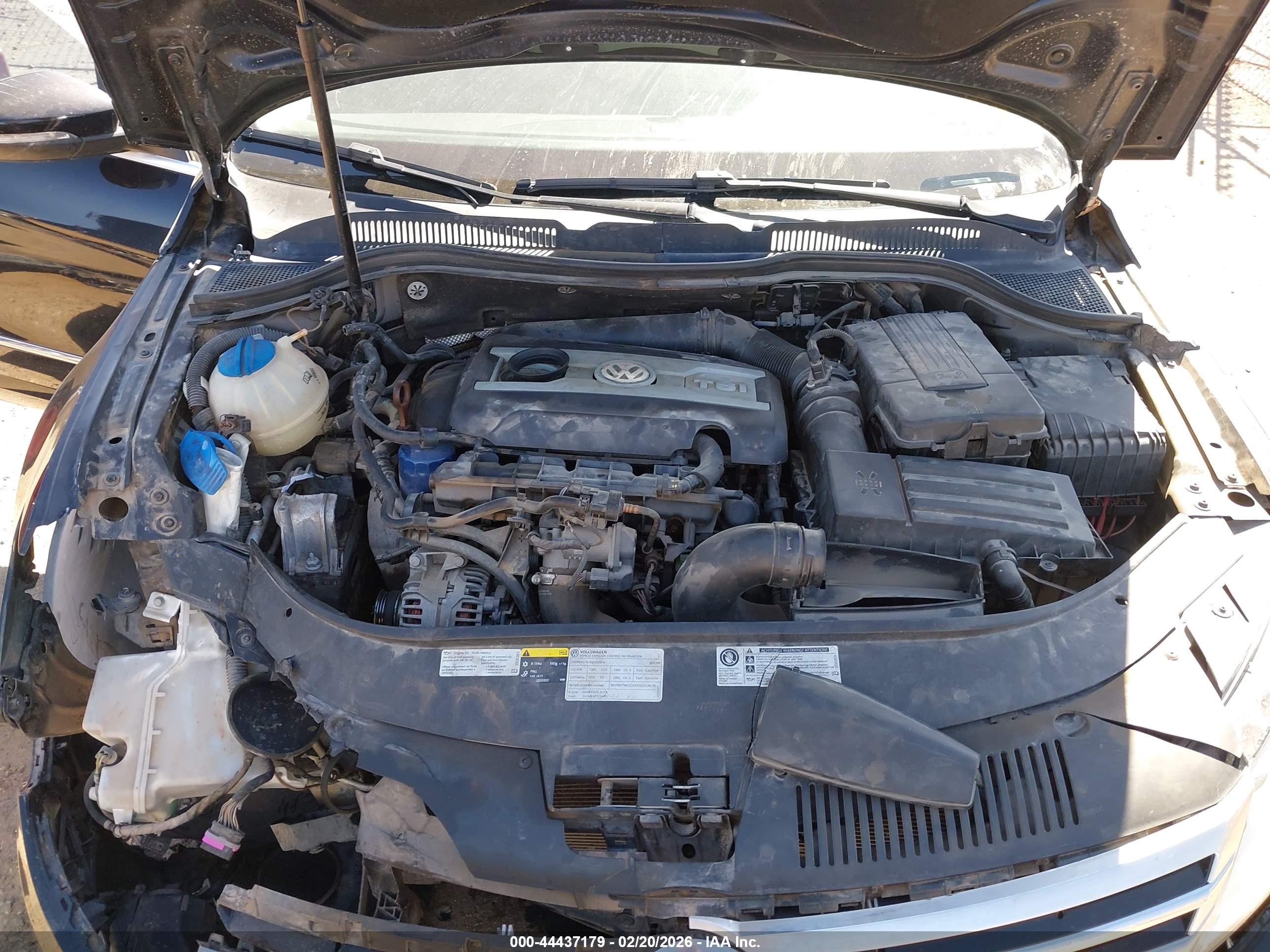 VOLKSWAGEN CC image 10